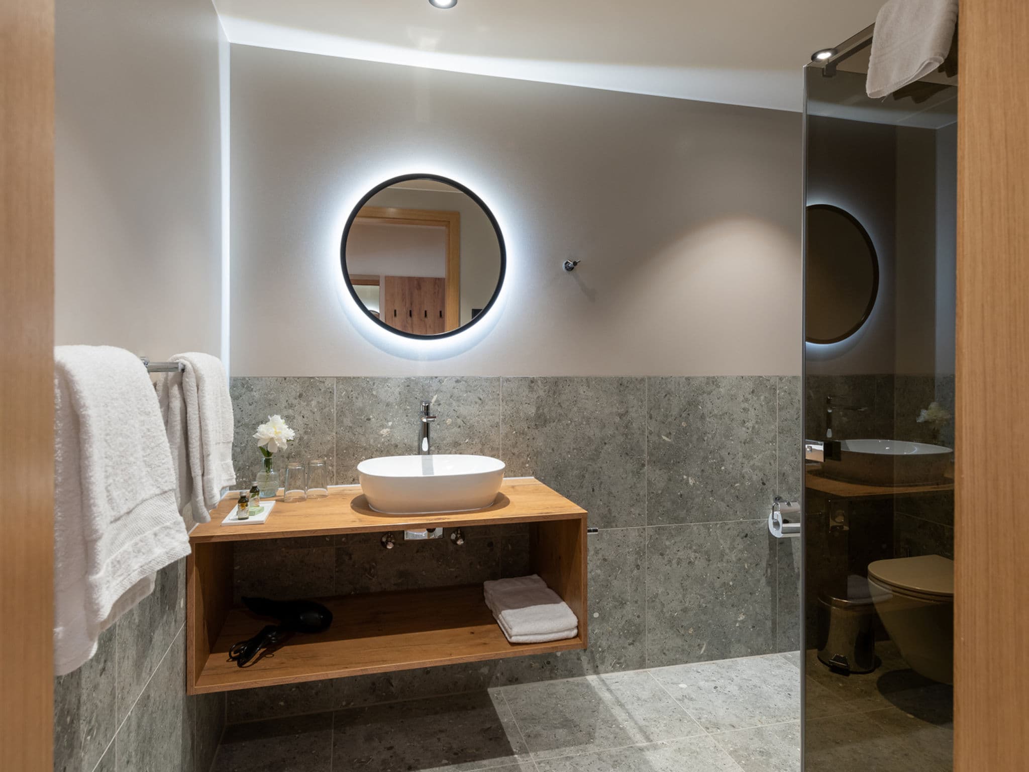 Bathroom / Wellness