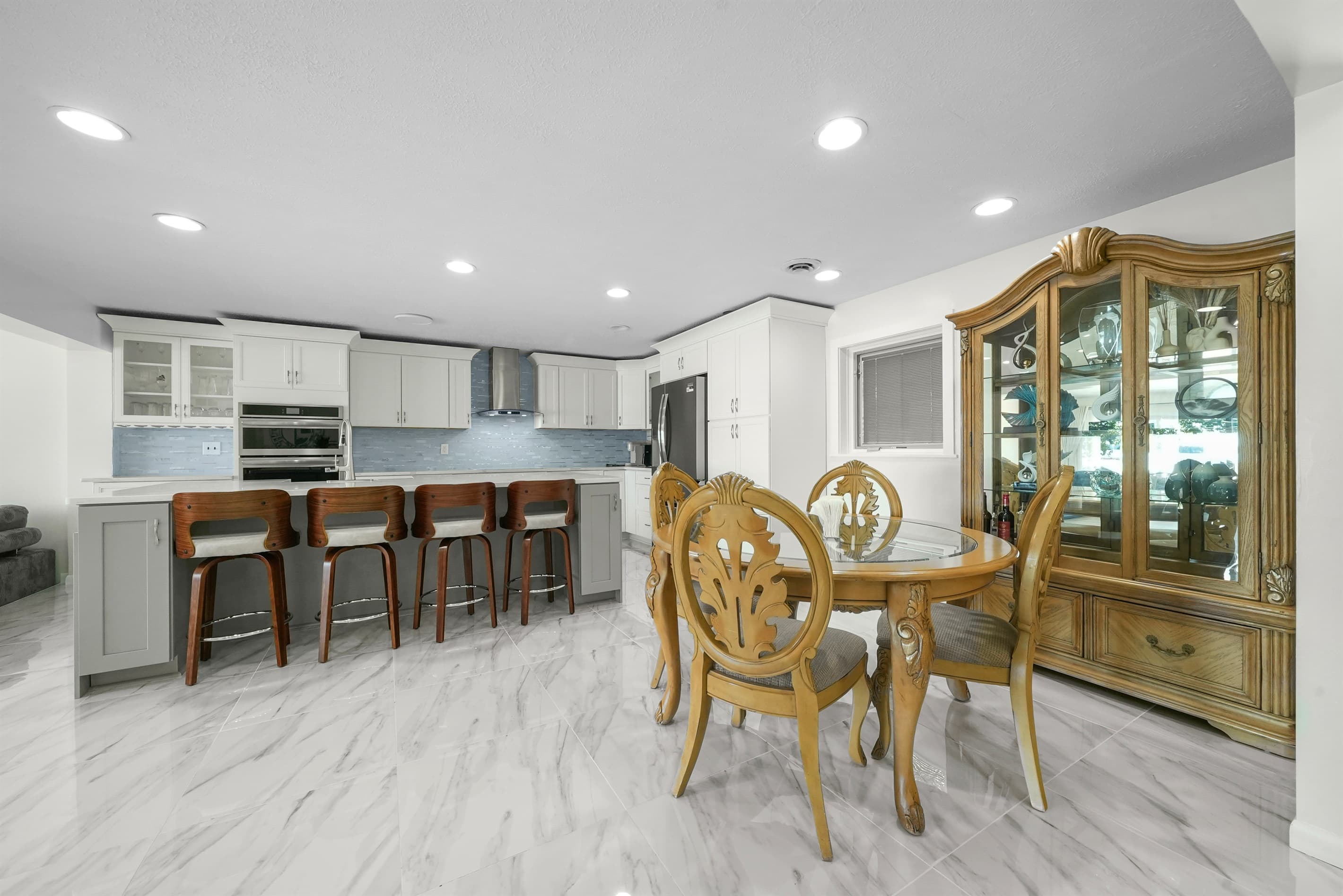 Dining Seating