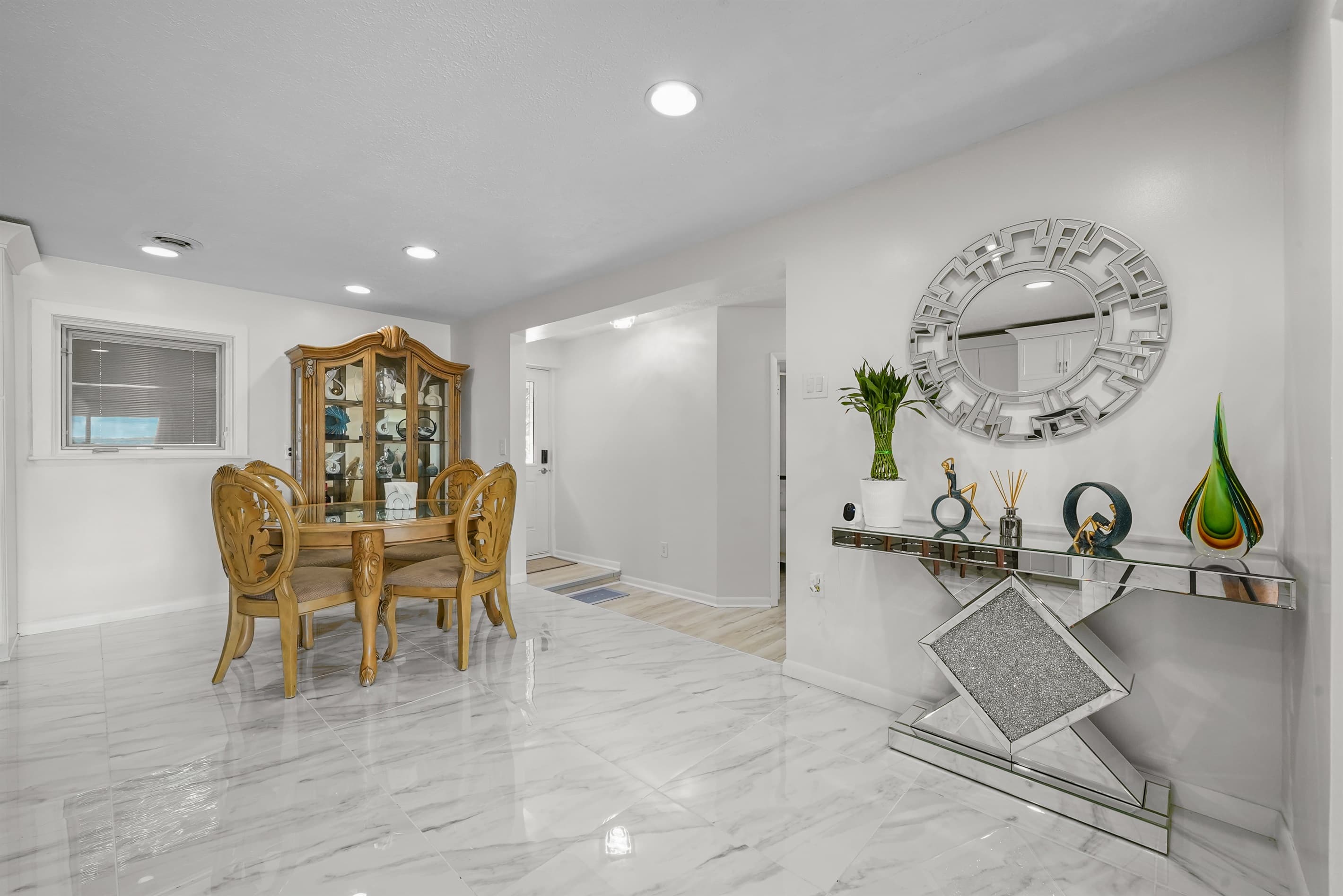 Dining Seating