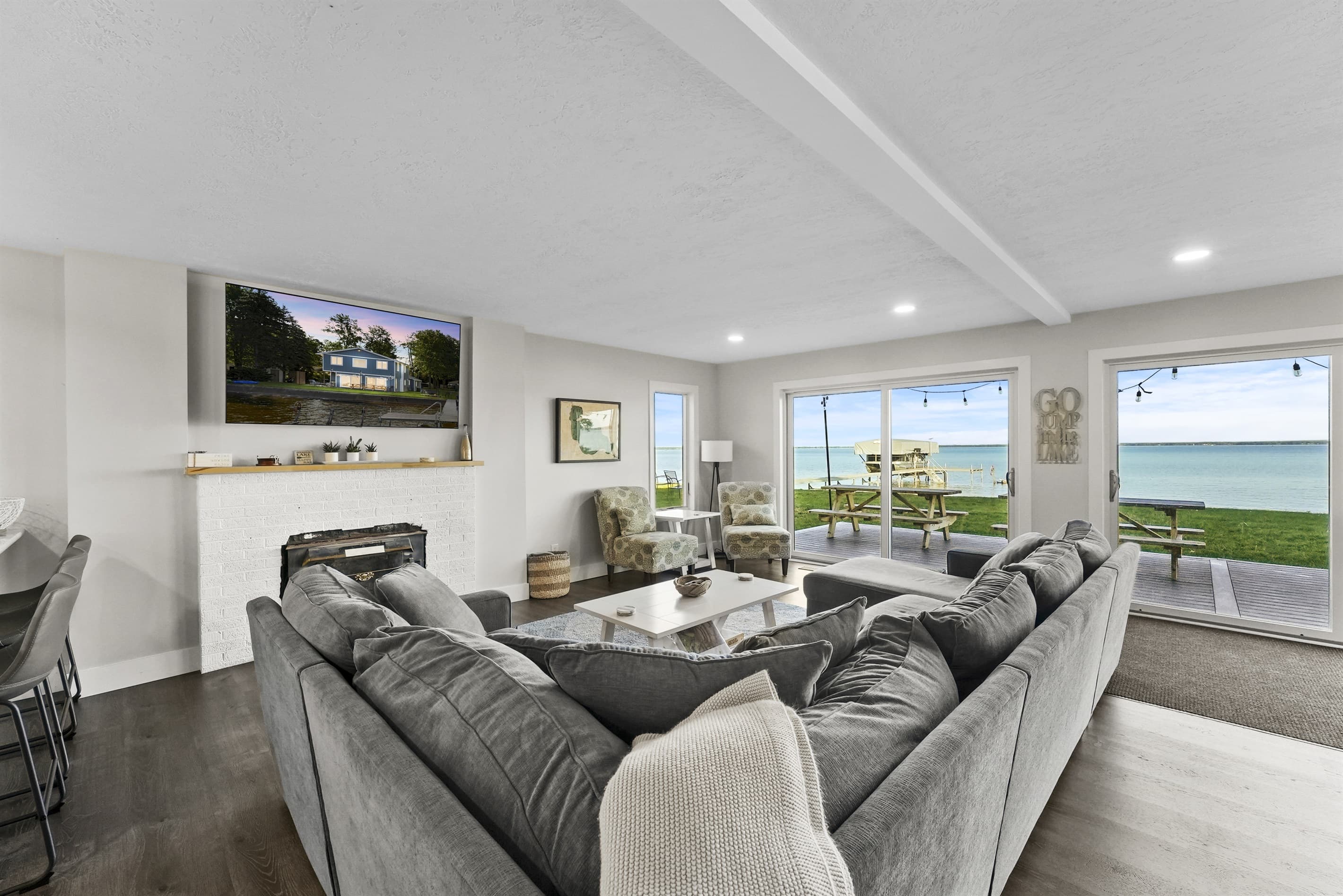 Living room facing the Lake