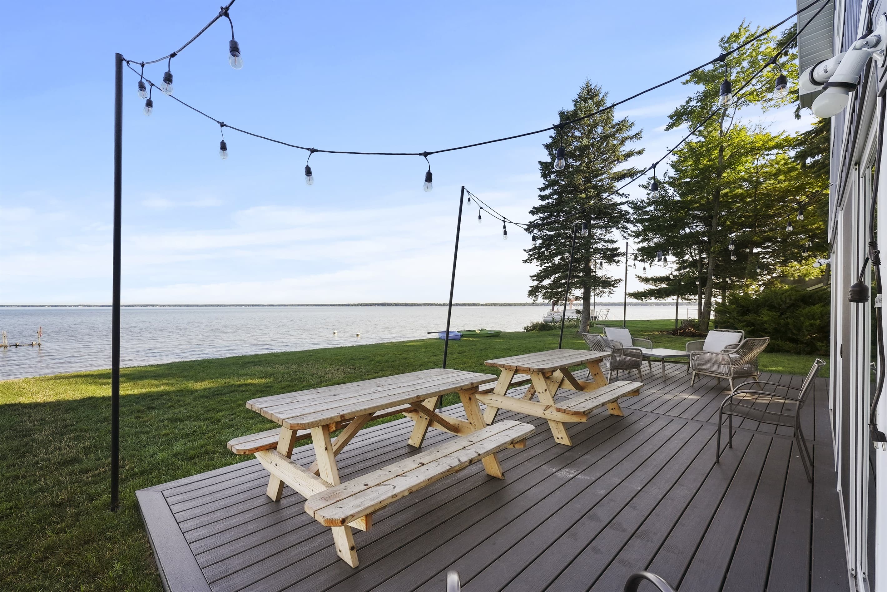 Front Deck with Outdoor Seating