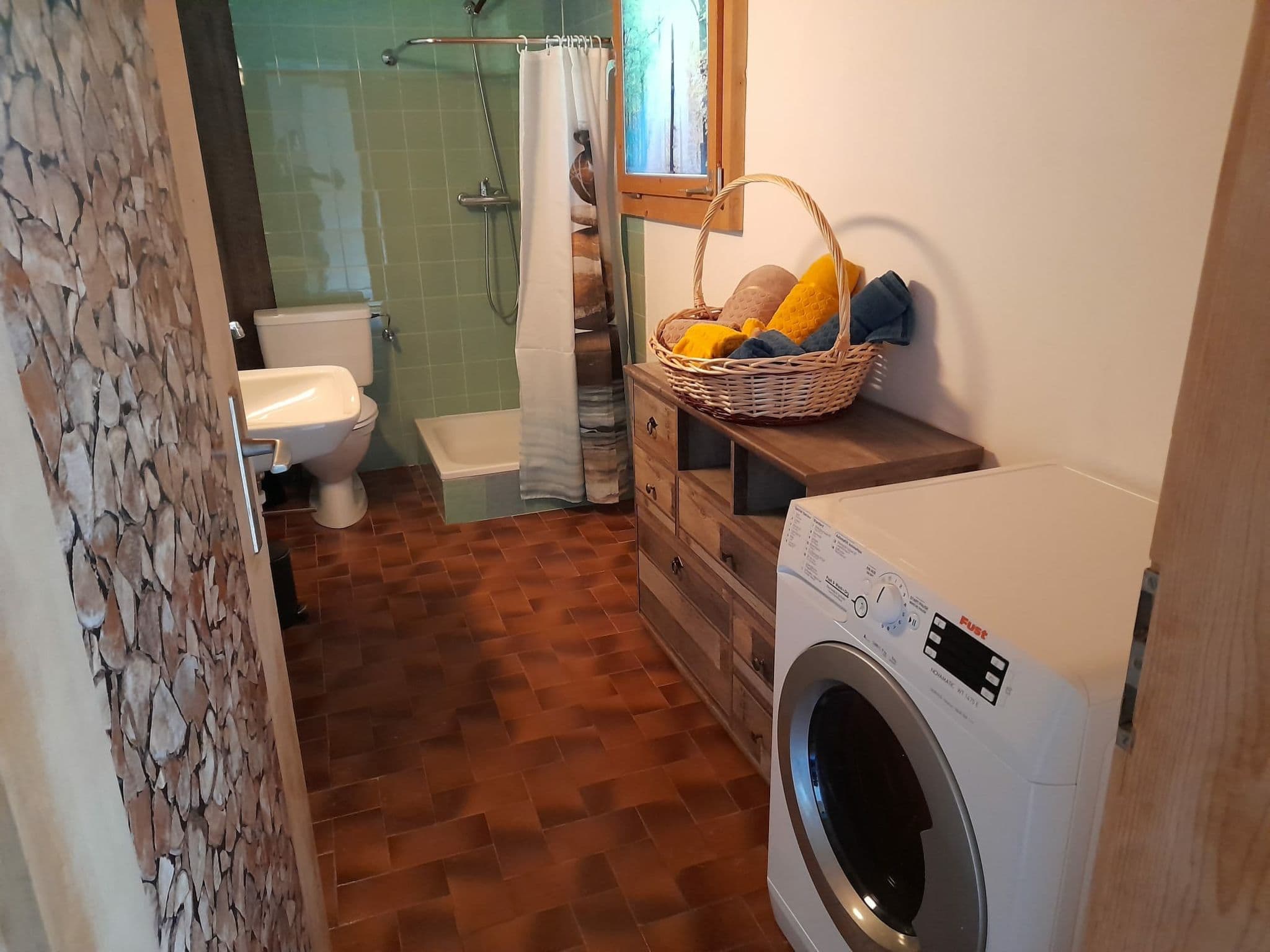 Bathroom / Wellness