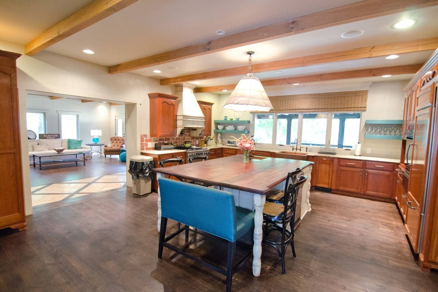 Huge chef's kitchen