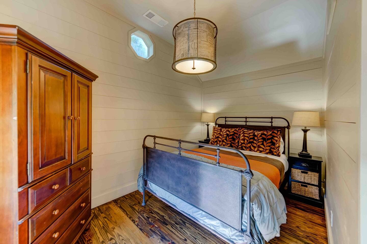Kathy's Cabin Bedroom