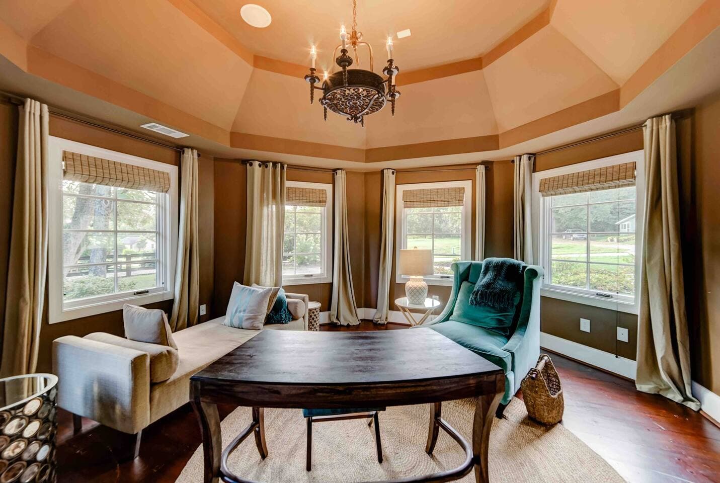 Main floor Swing Room Atrium