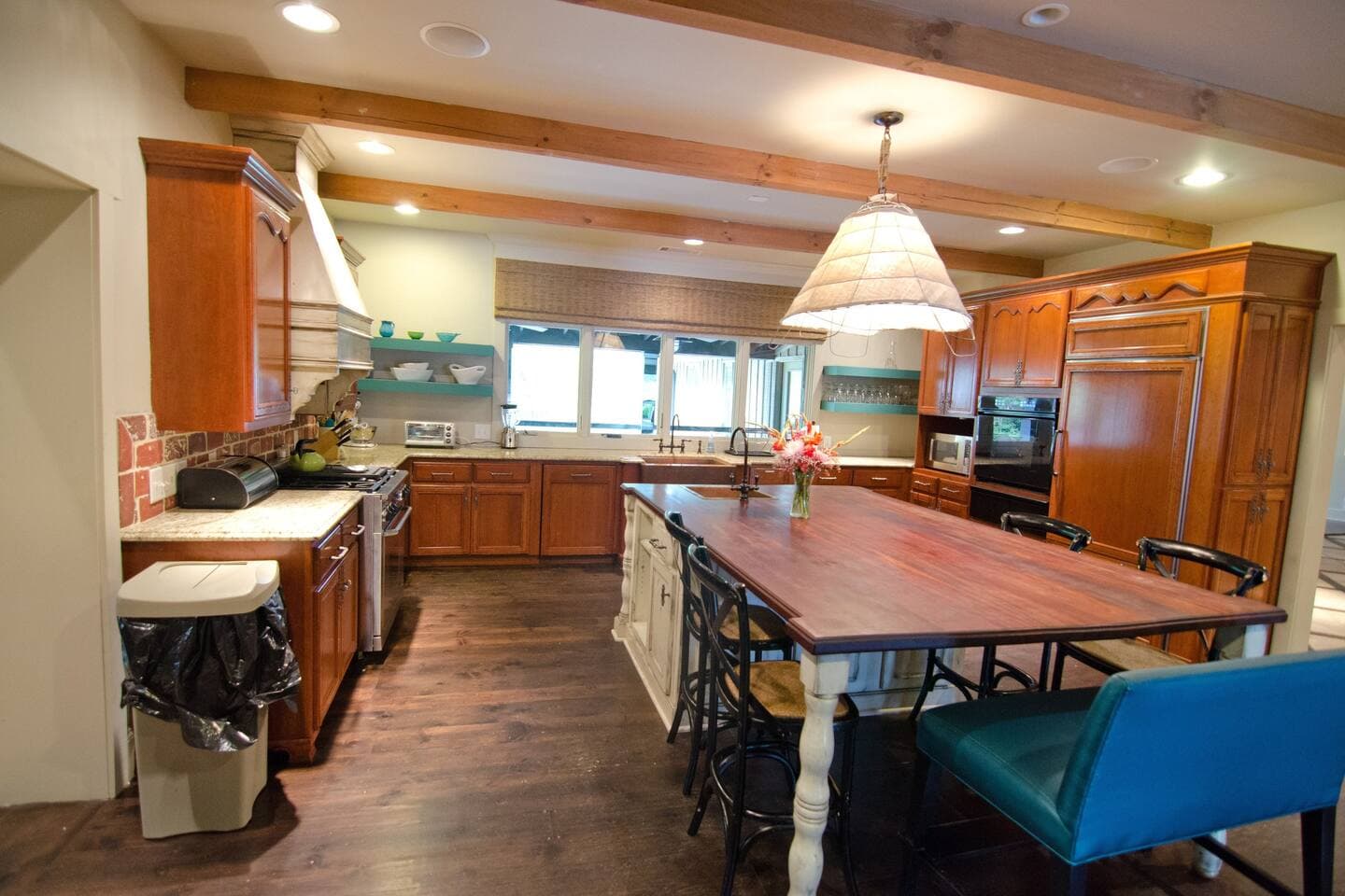 A full chef inspired kitchen with everything you need.