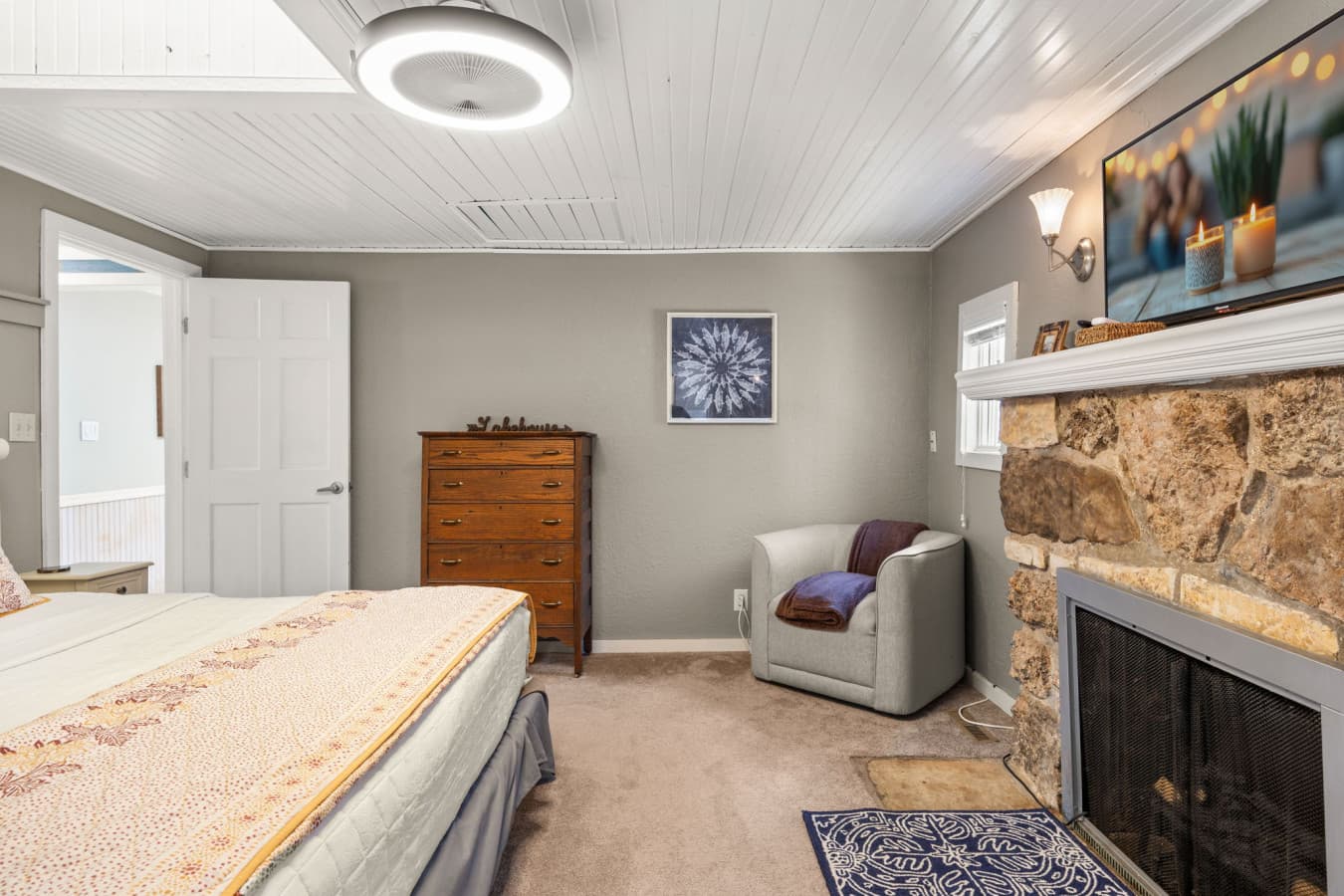 27-web-or-mls-4891 Coleman Dr (27).jpg