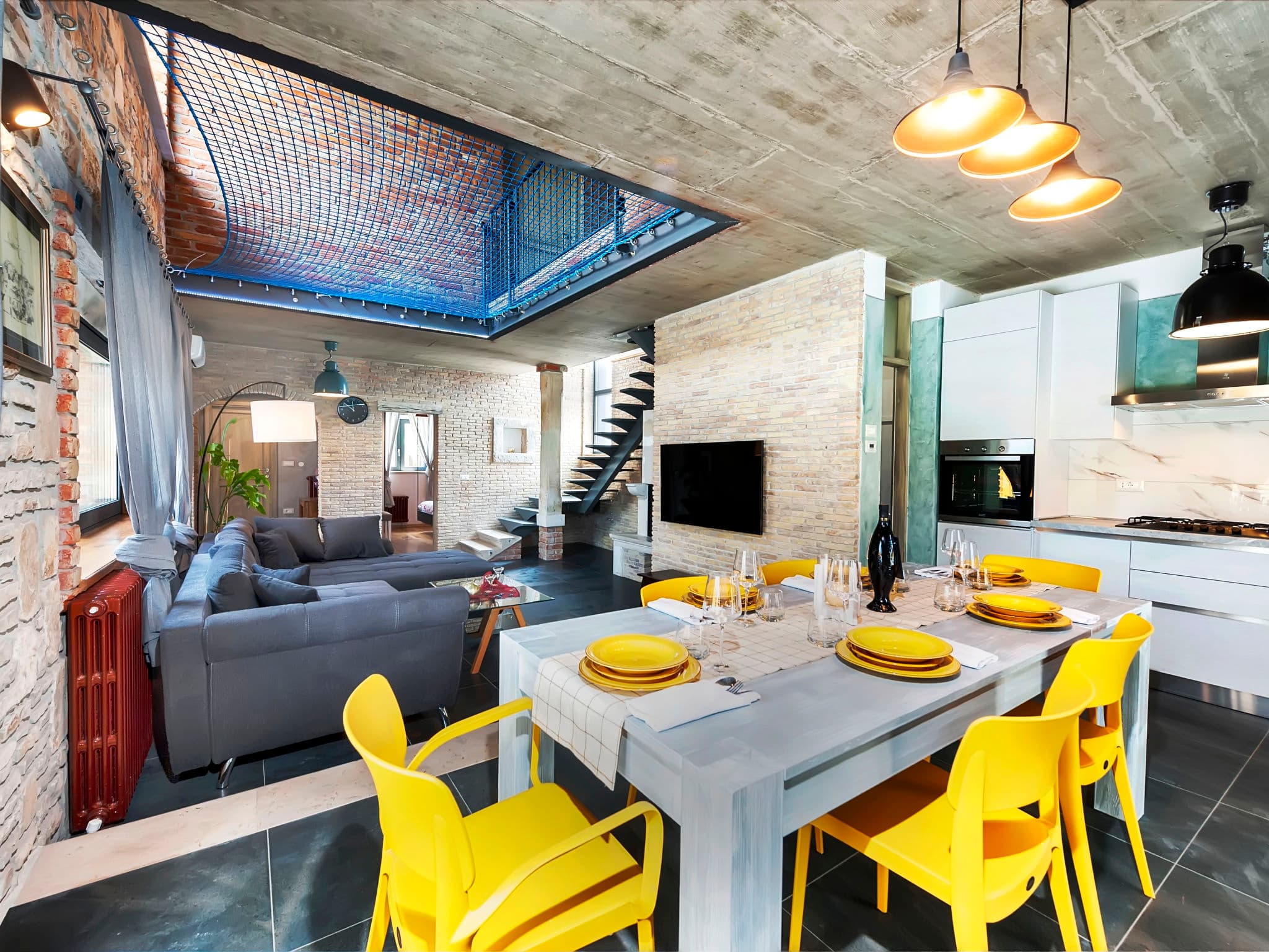 Kitchen / Dining Room