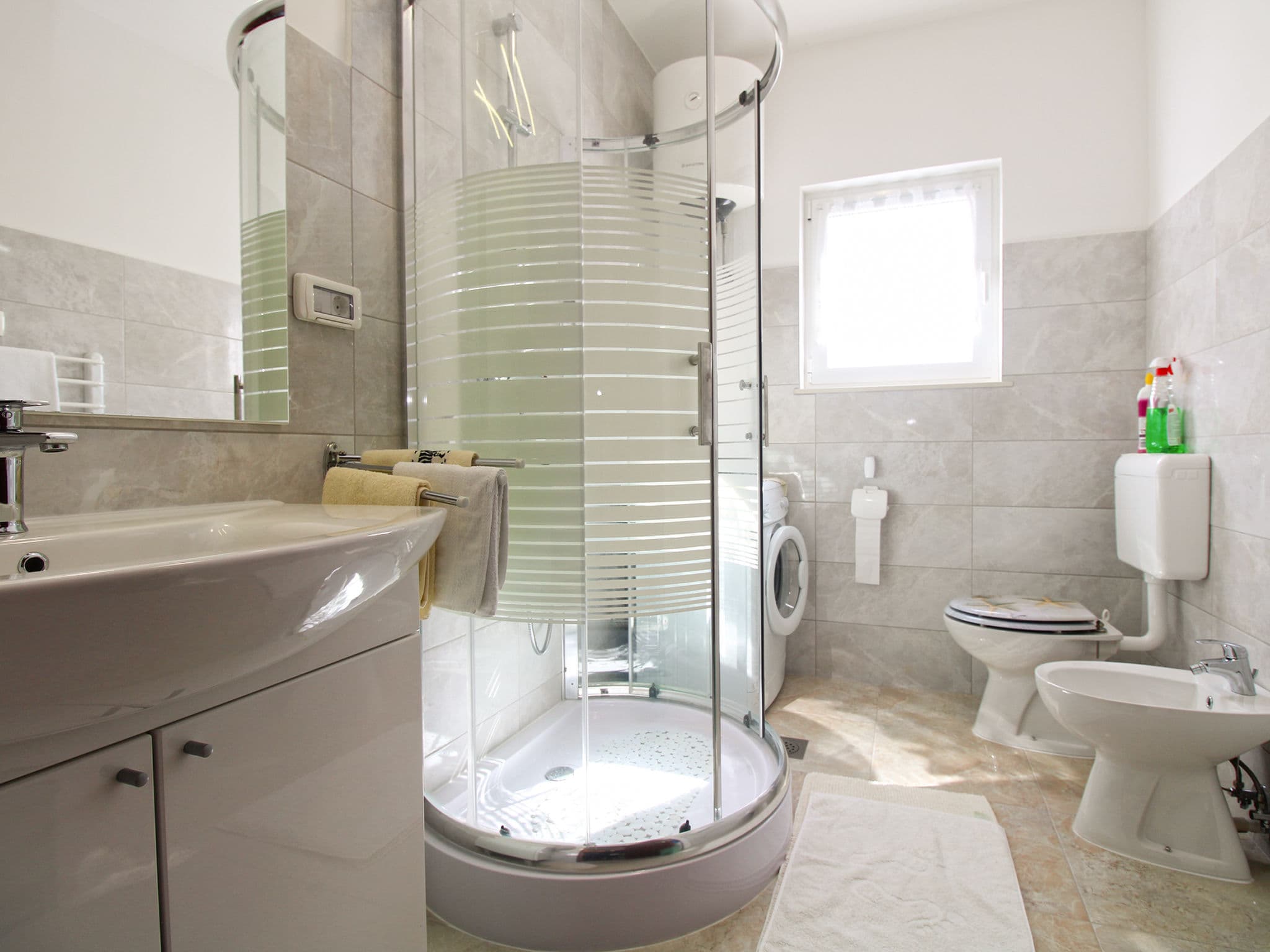 Bathroom / Wellness