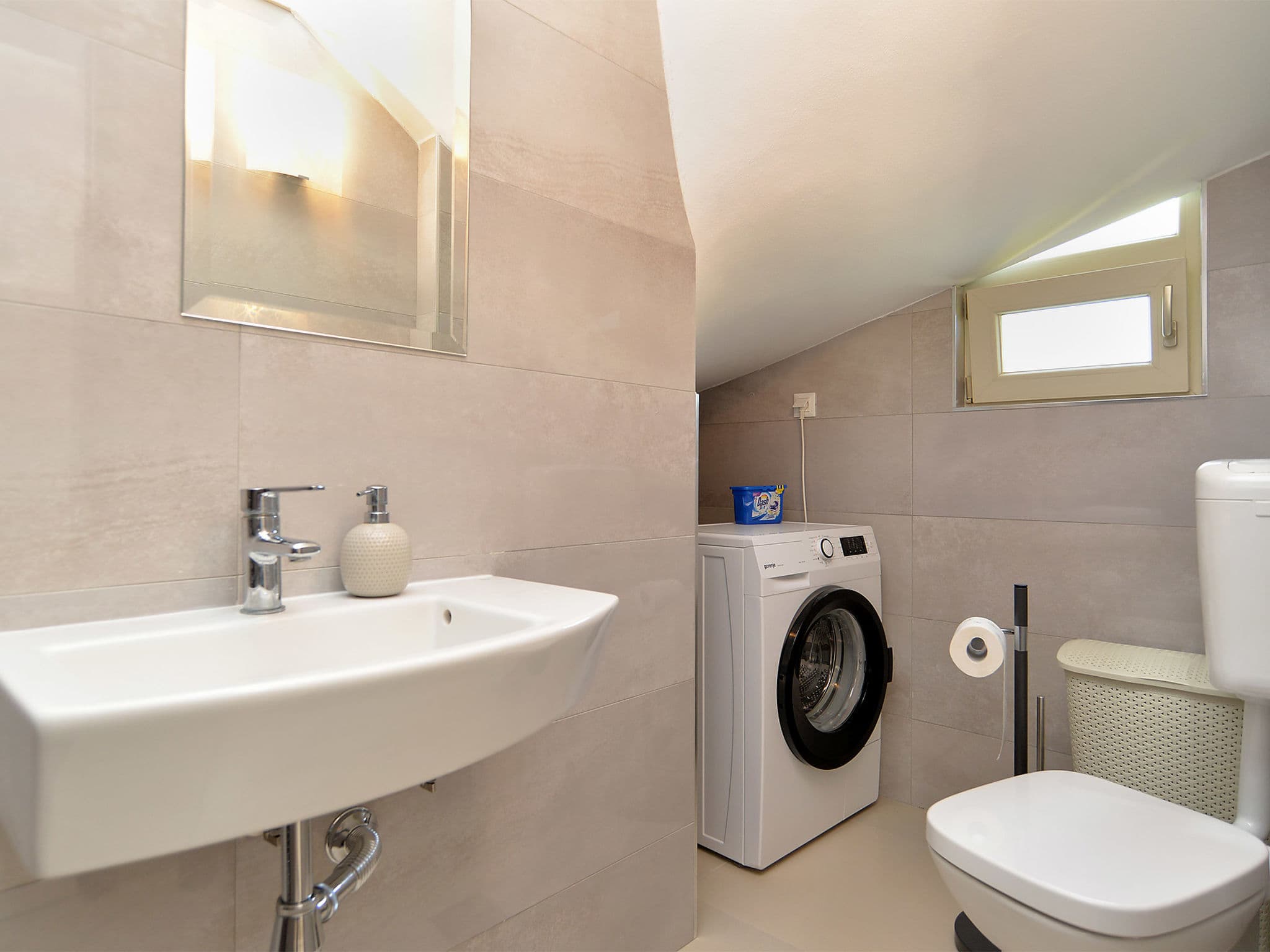 Bathroom / Wellness