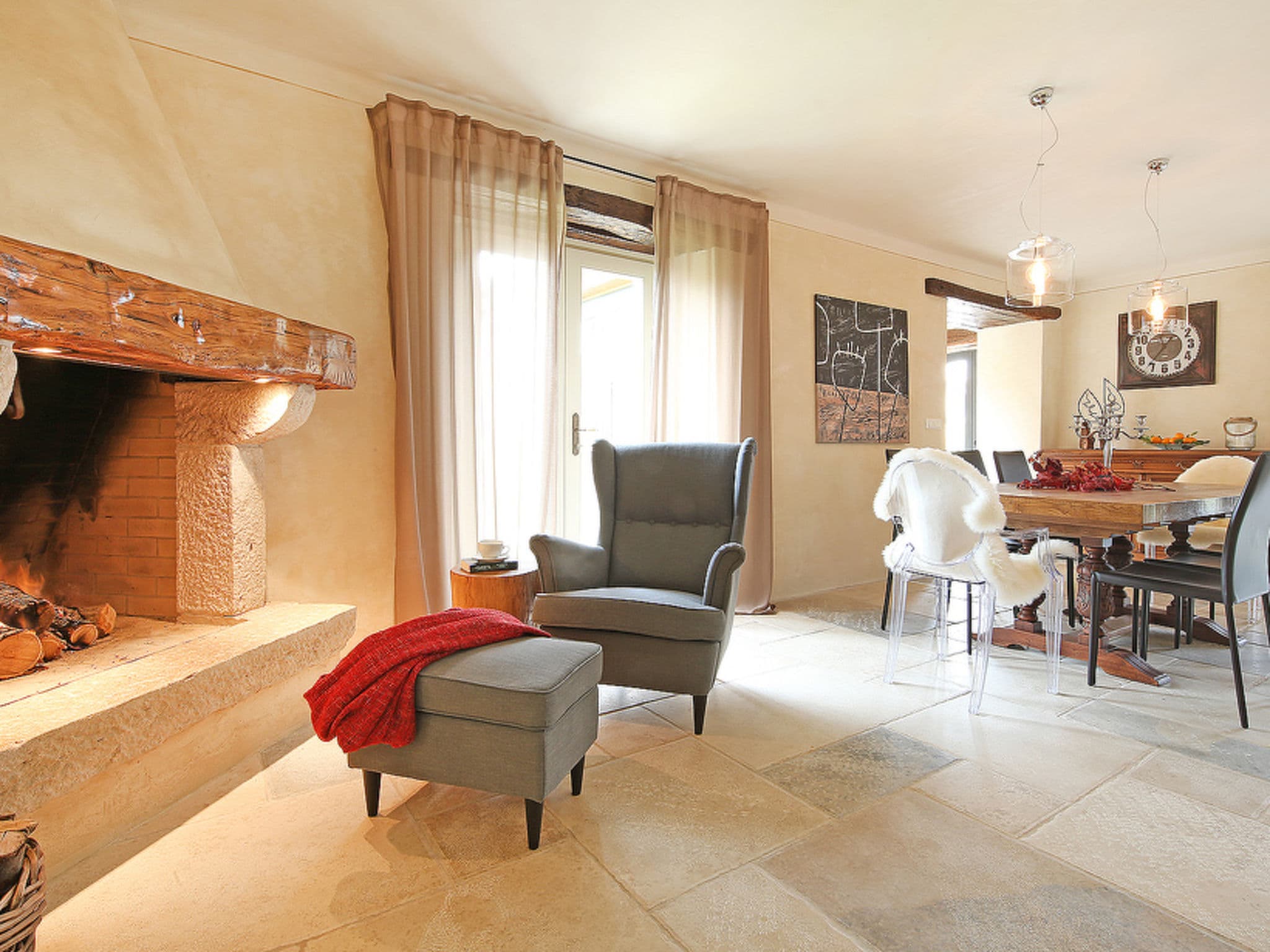 Kitchen / Dining Room