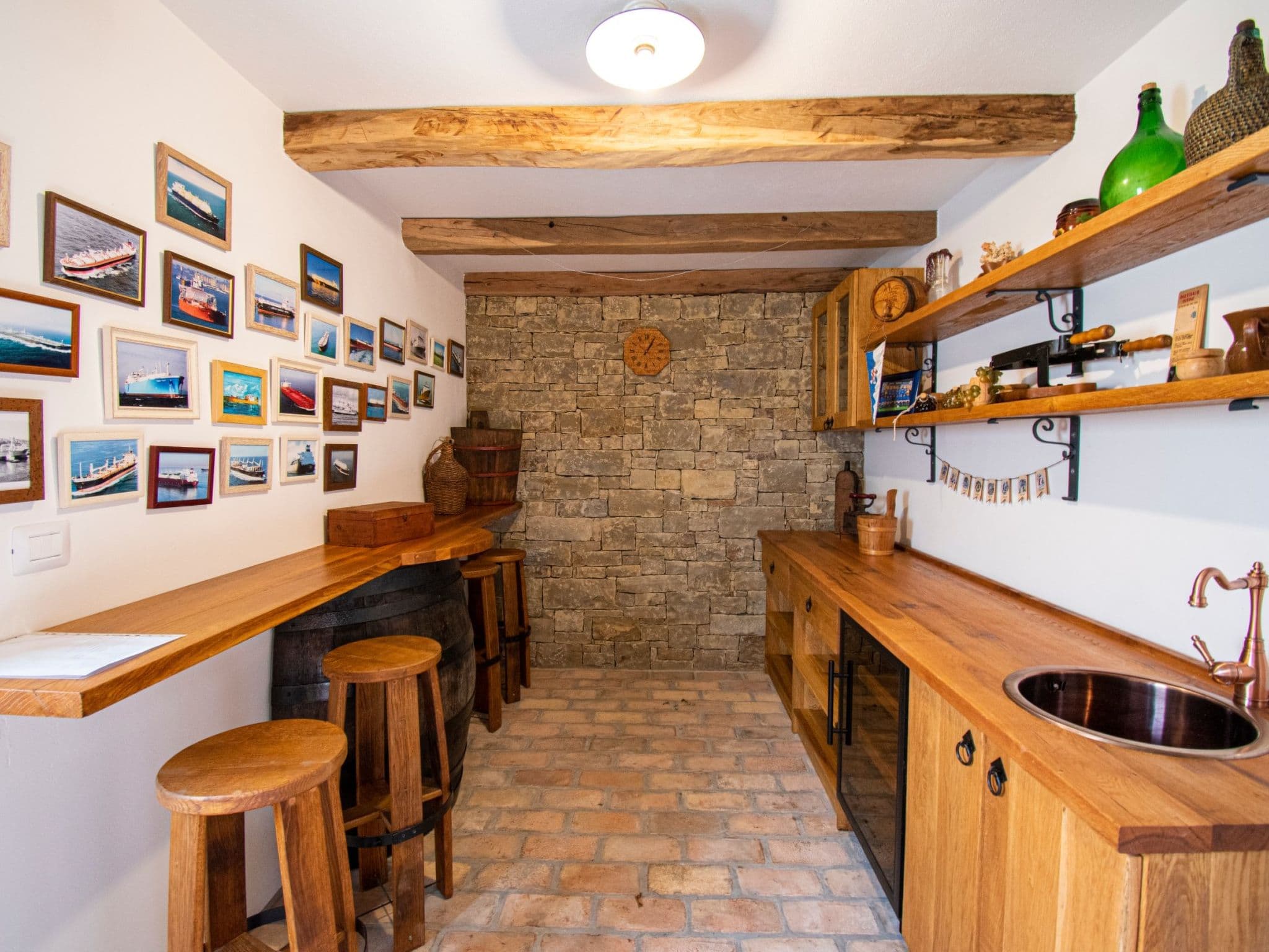 Kitchen / Dining Room