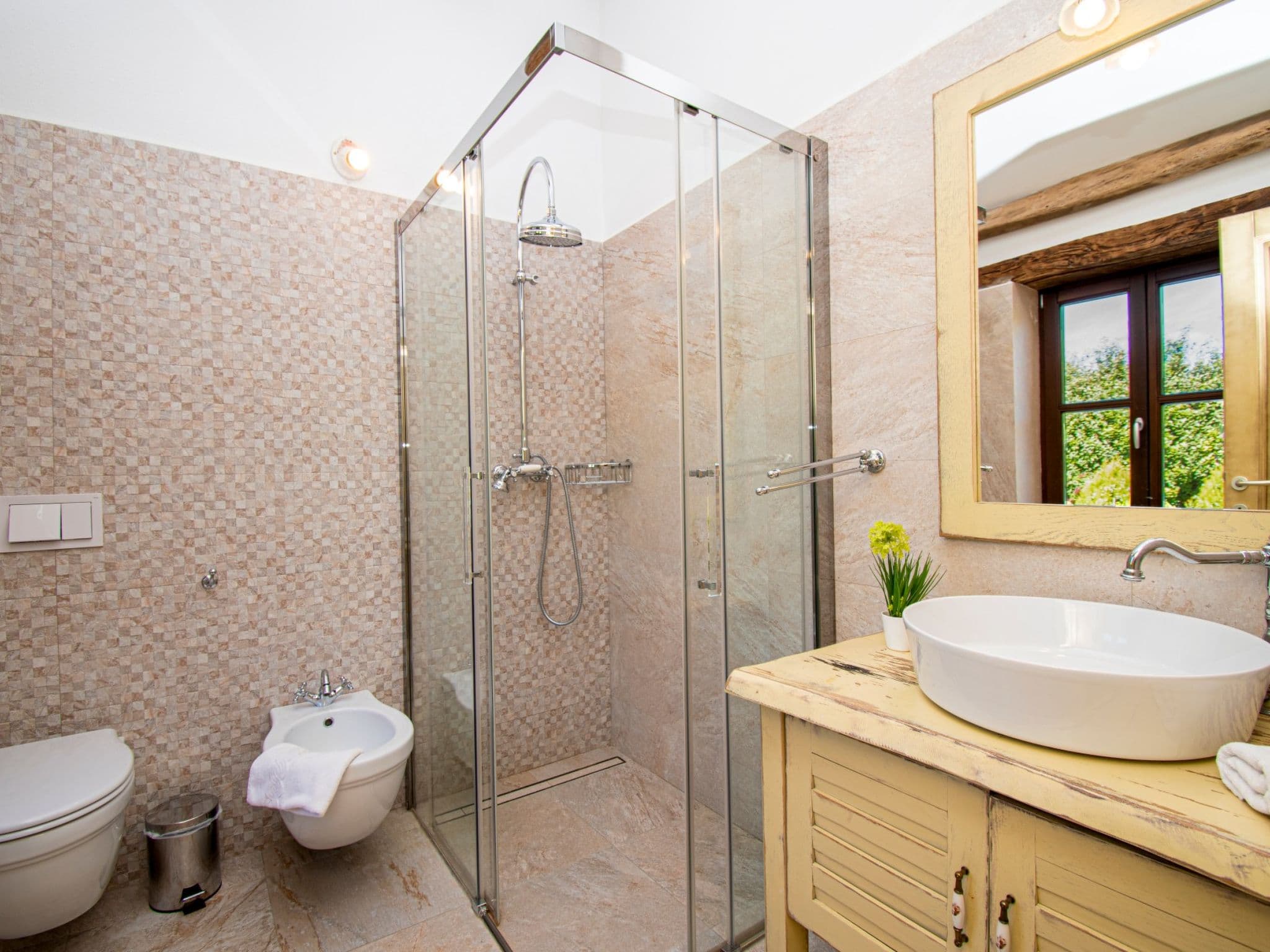 Bathroom / Wellness
