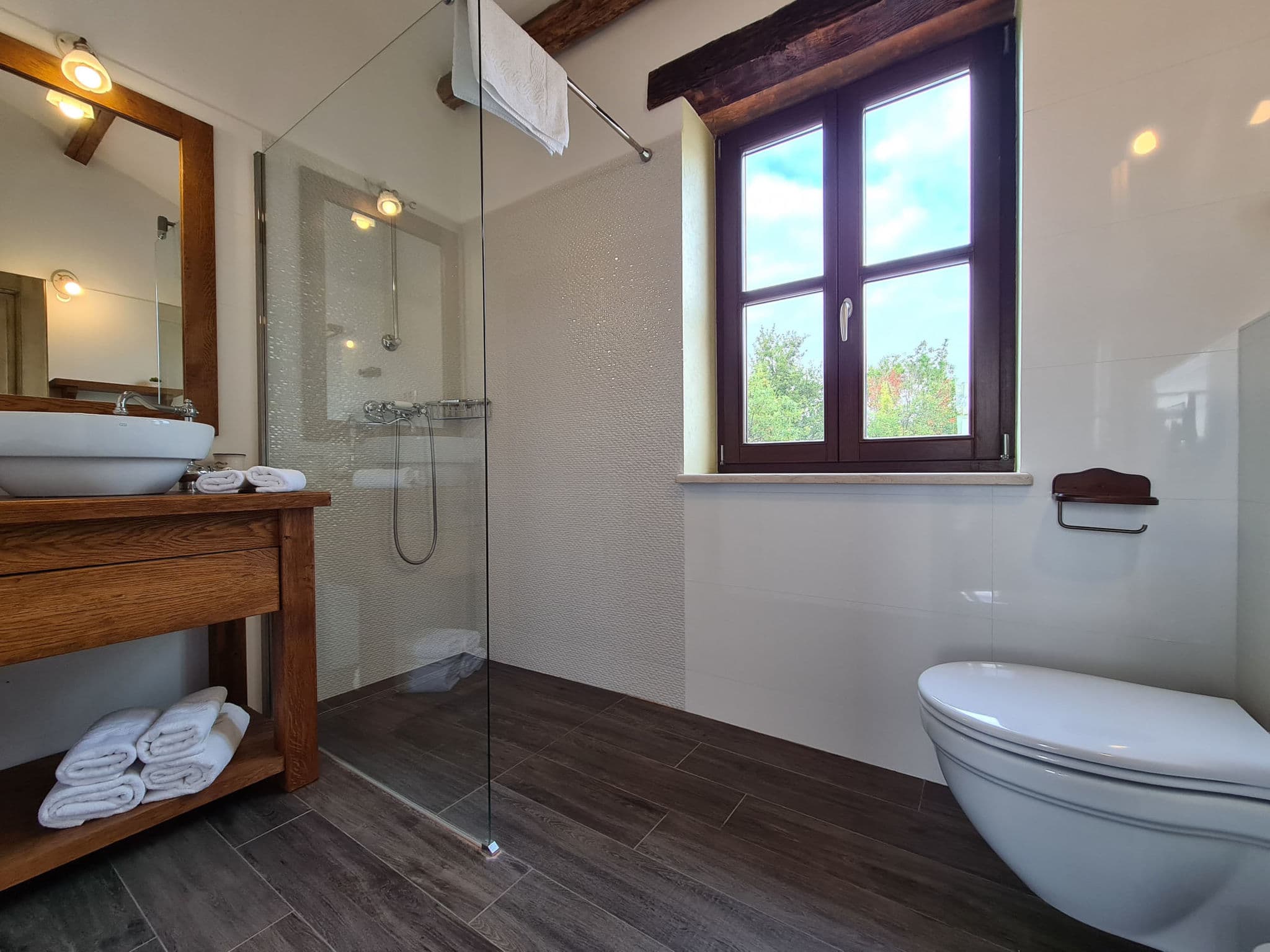 Bathroom / Wellness