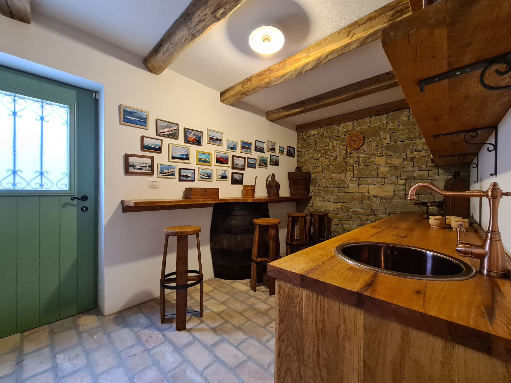 Kitchen / Dining Room