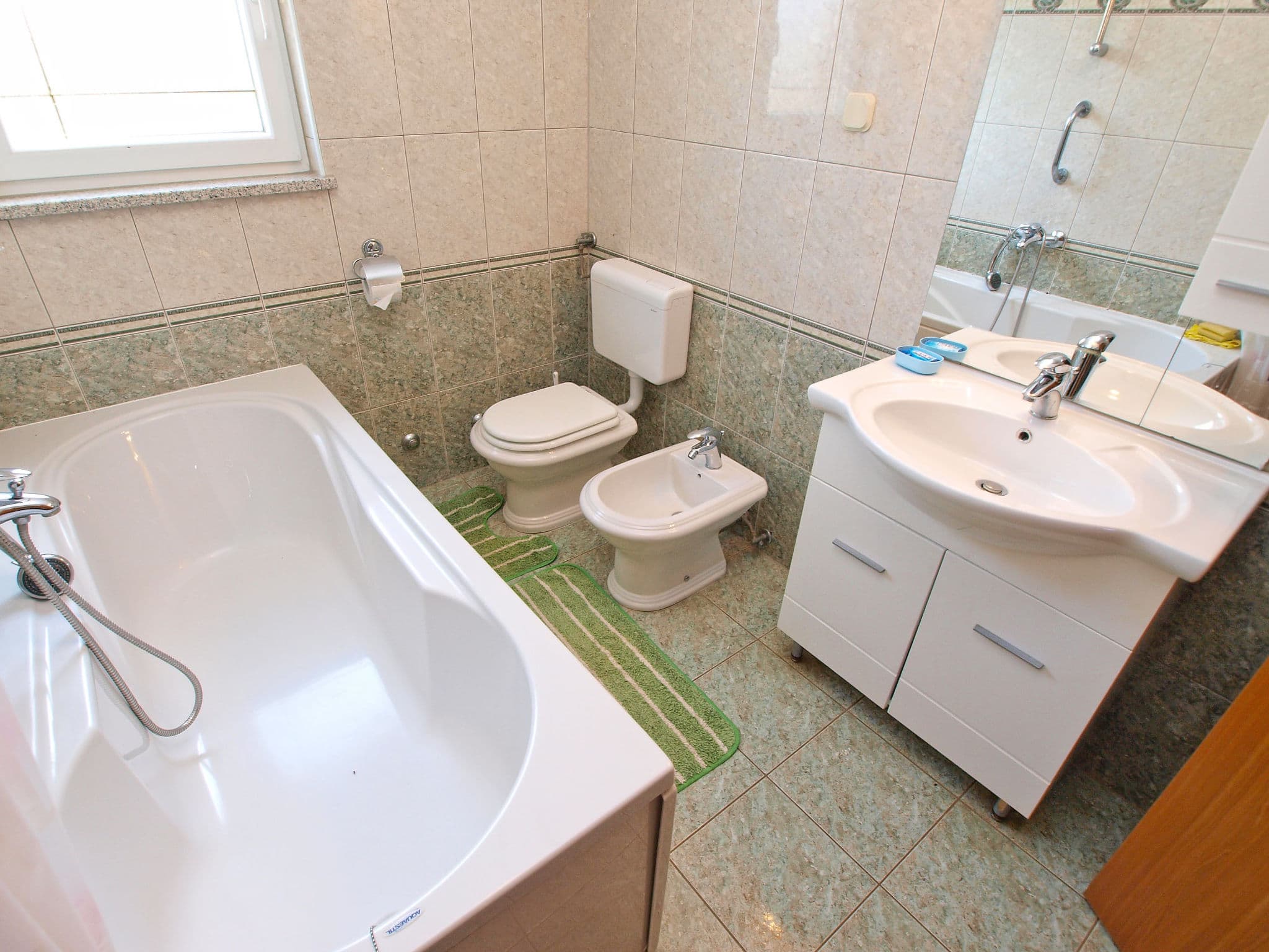 Bathroom / Wellness