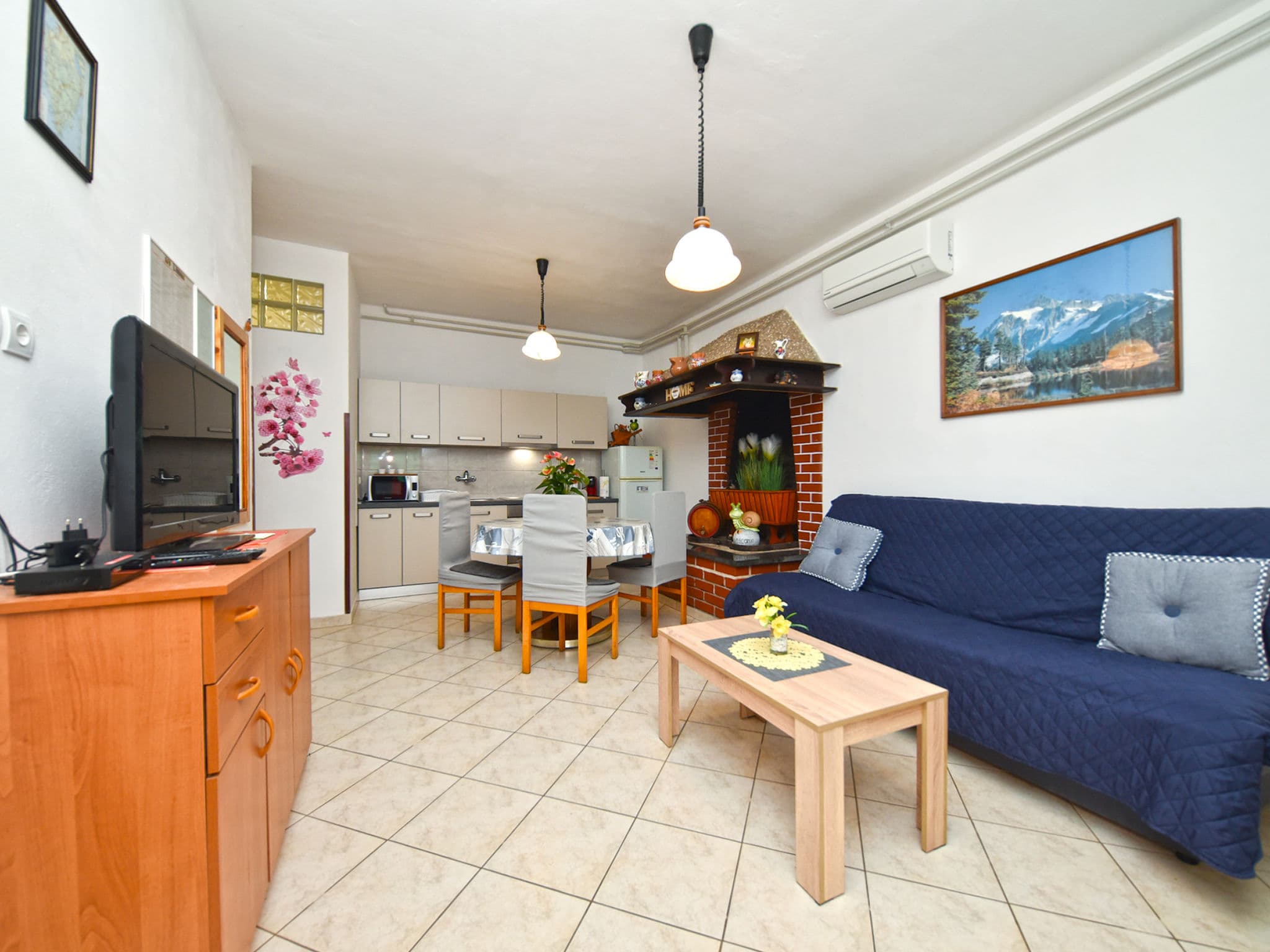 Kitchen / Dining Room