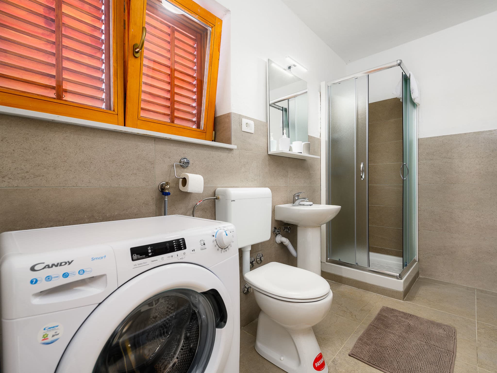 Bathroom / Wellness