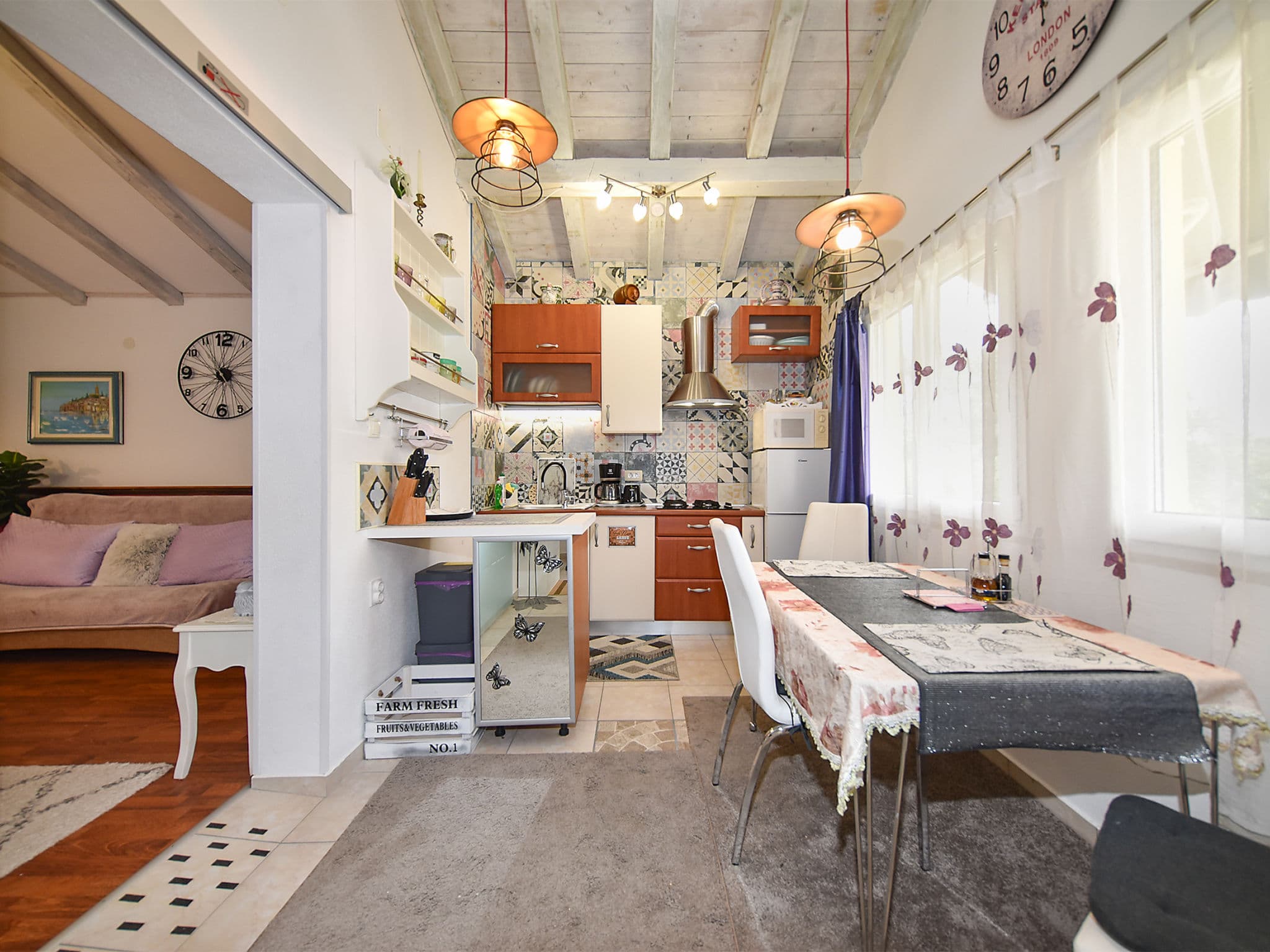 Kitchen / Dining Room