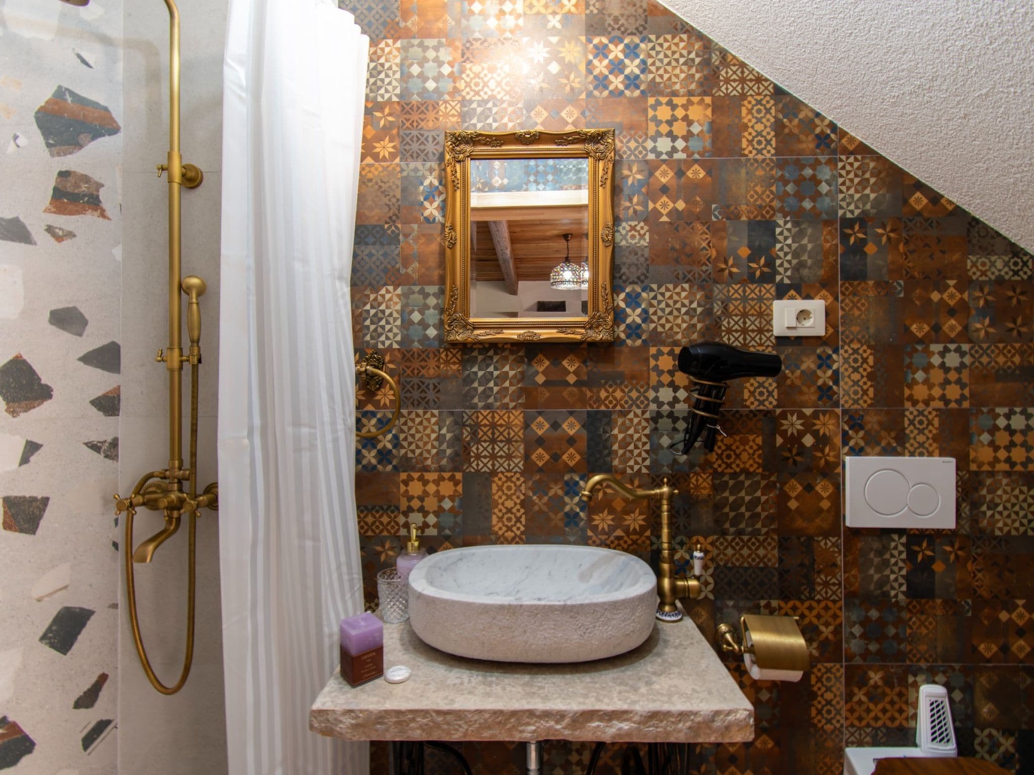 Bathroom / Wellness