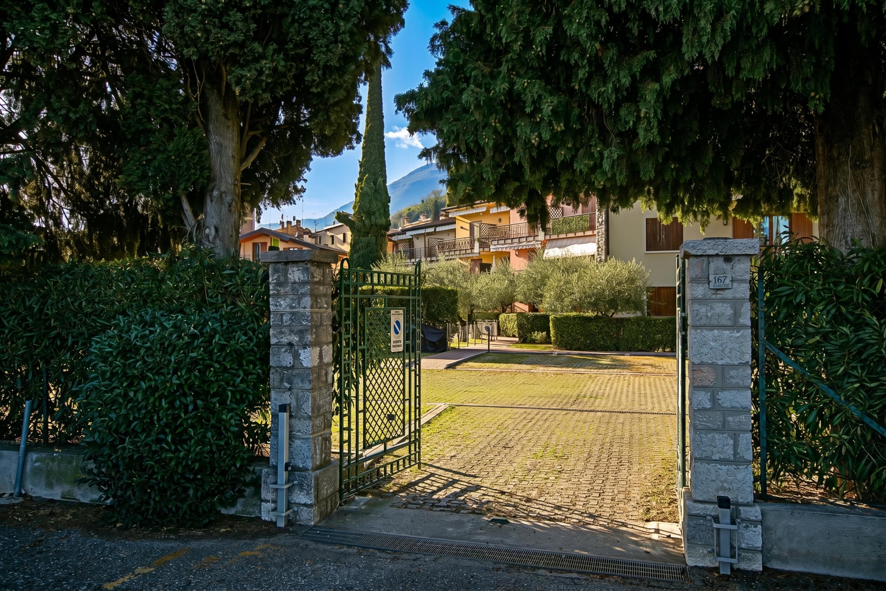 Gallery Image 22