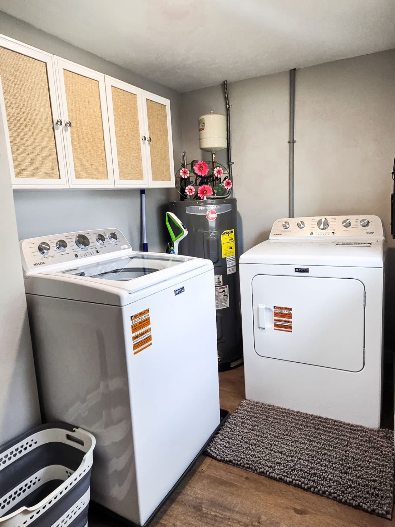 Rox laundry.jpg