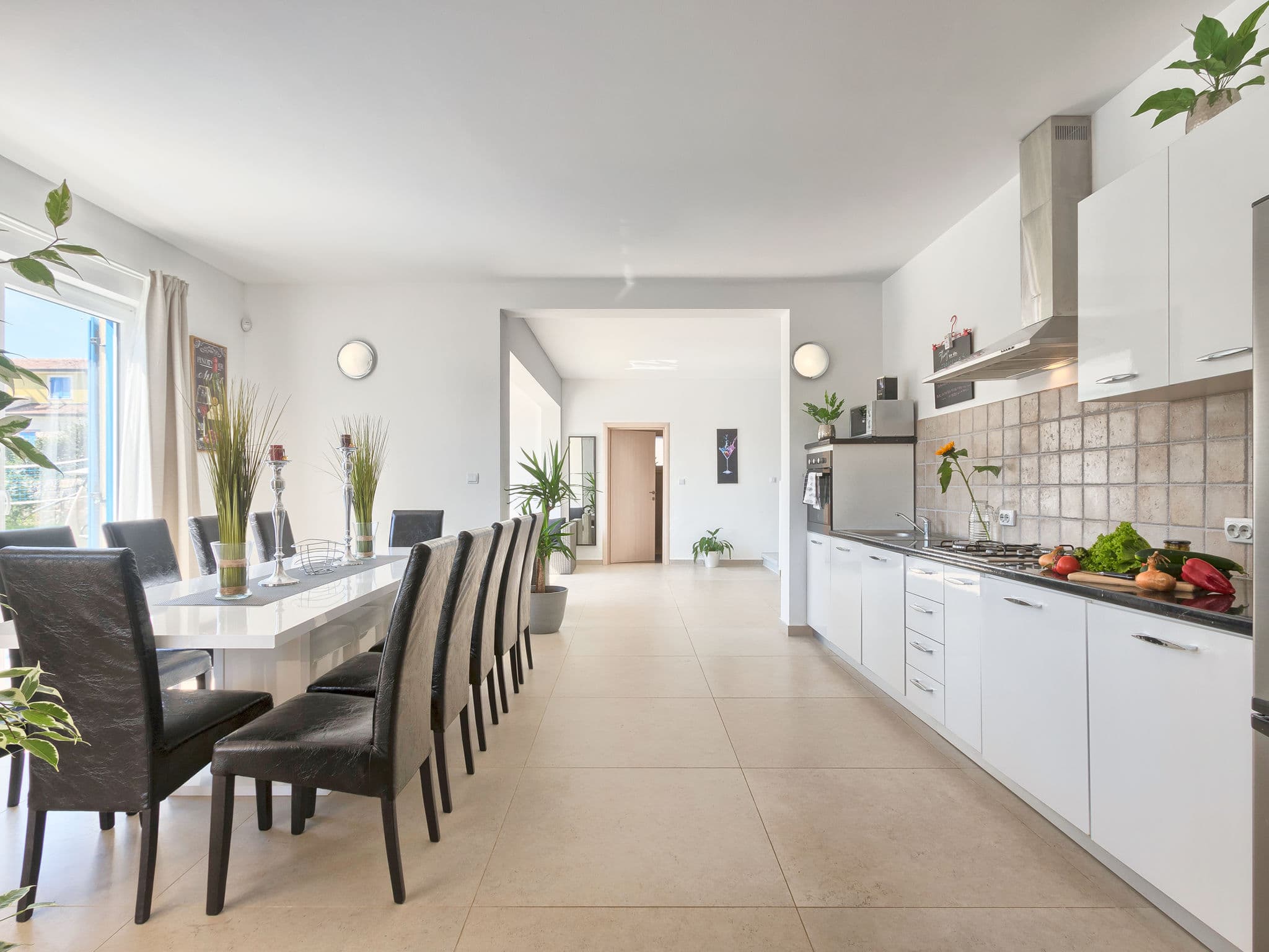Kitchen / Dining Room