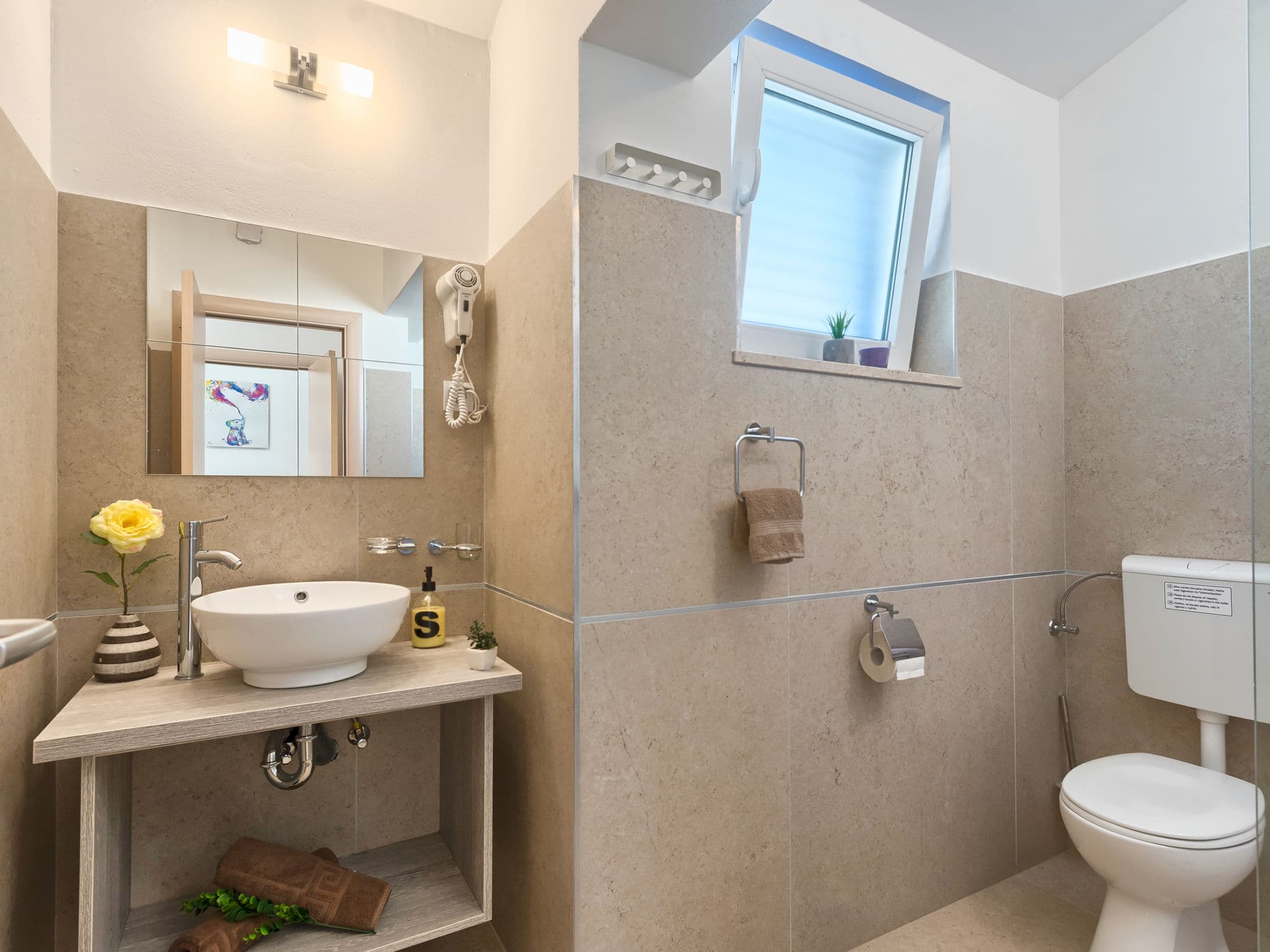 Bathroom / Wellness
