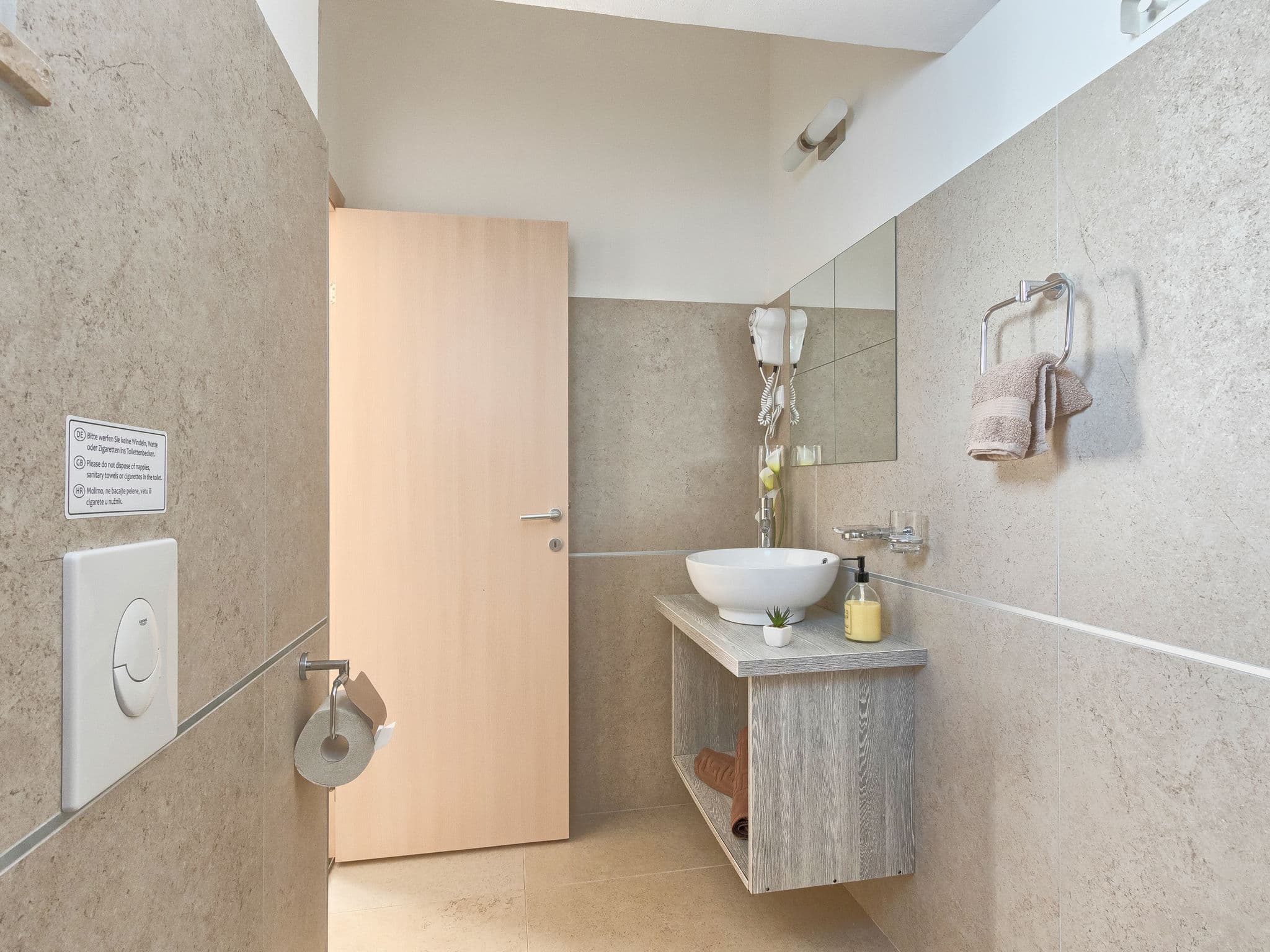 Bathroom / Wellness