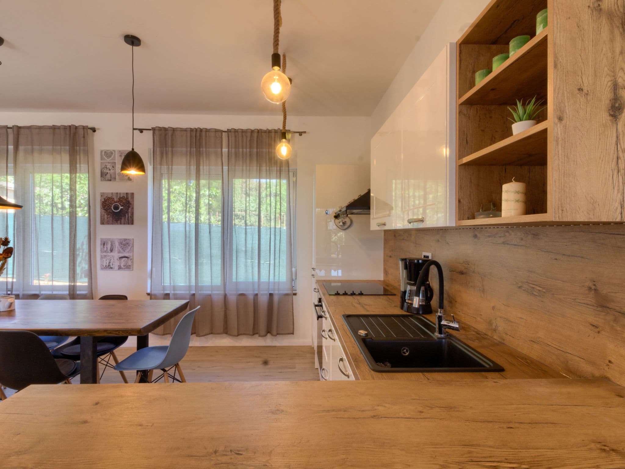 Kitchen / Dining Room
