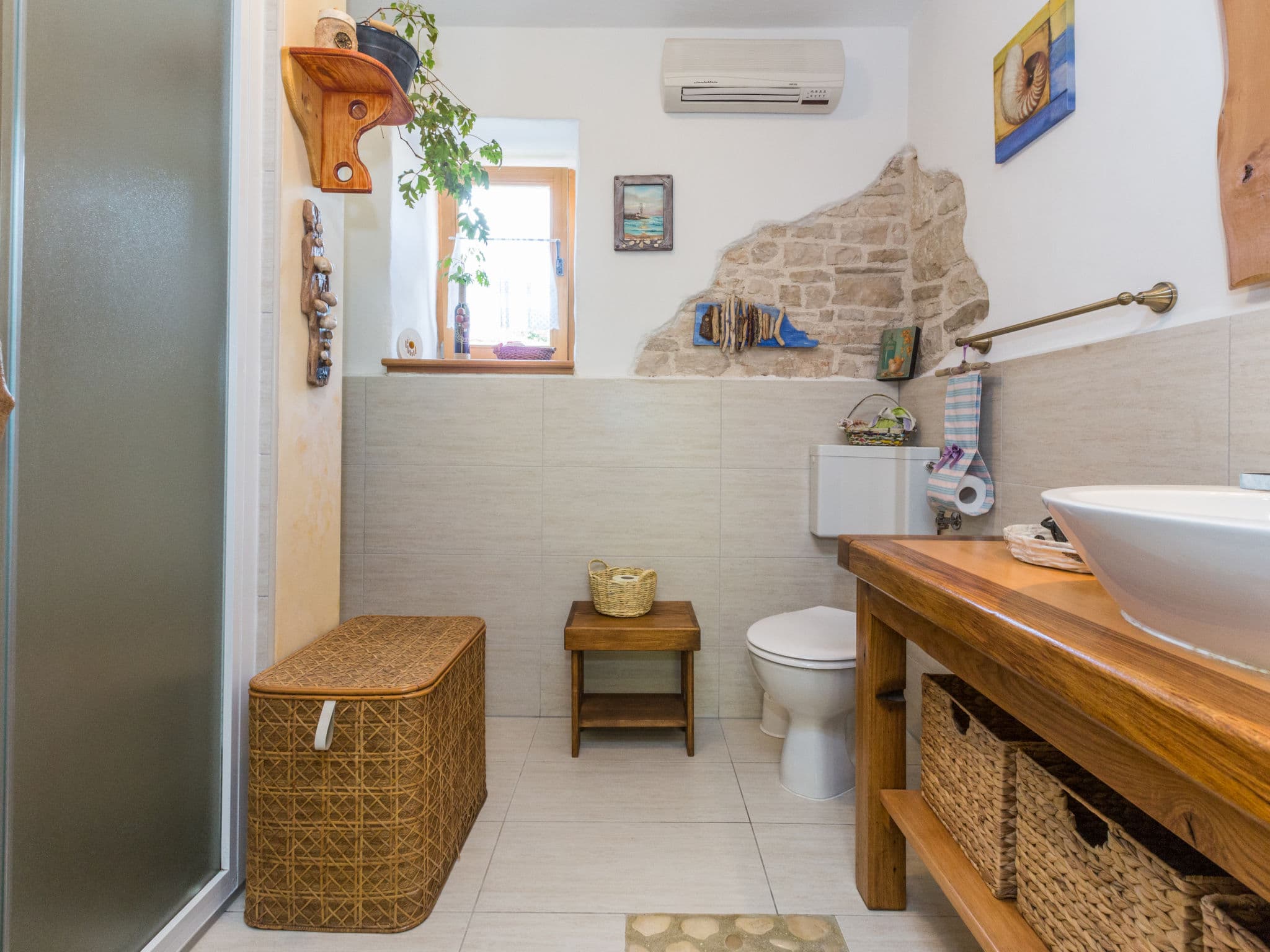 Bathroom / Wellness