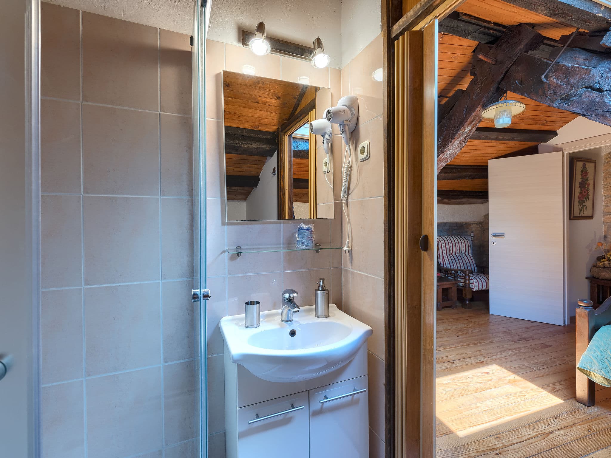 Bathroom / Wellness