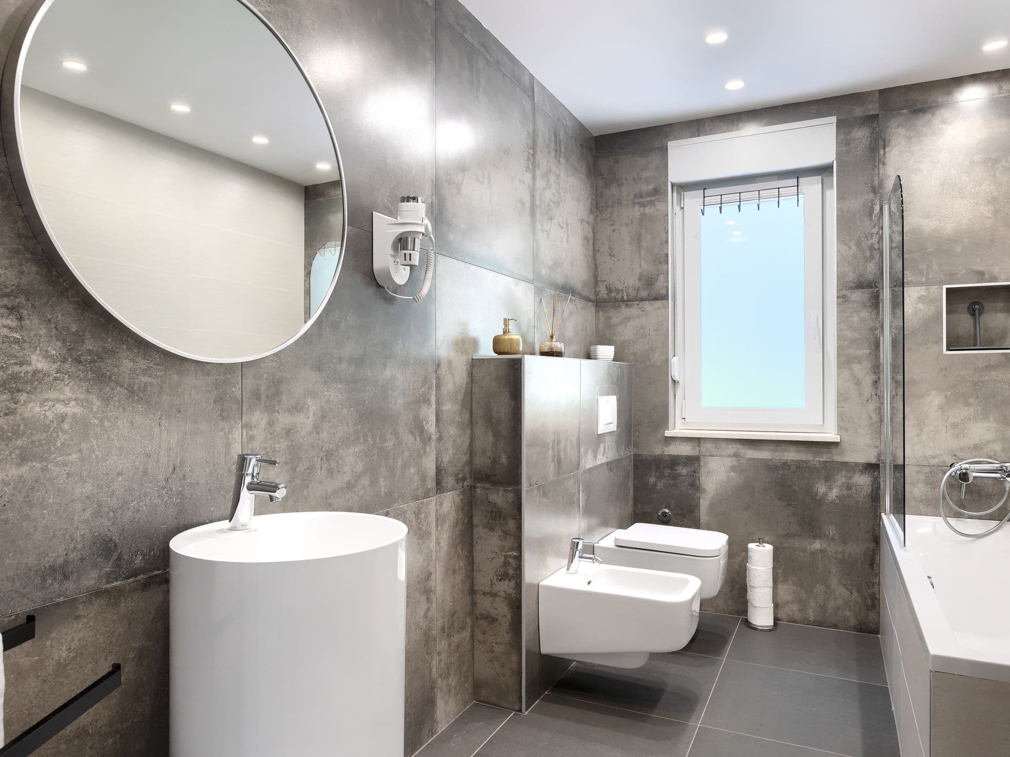Bathroom / Wellness
