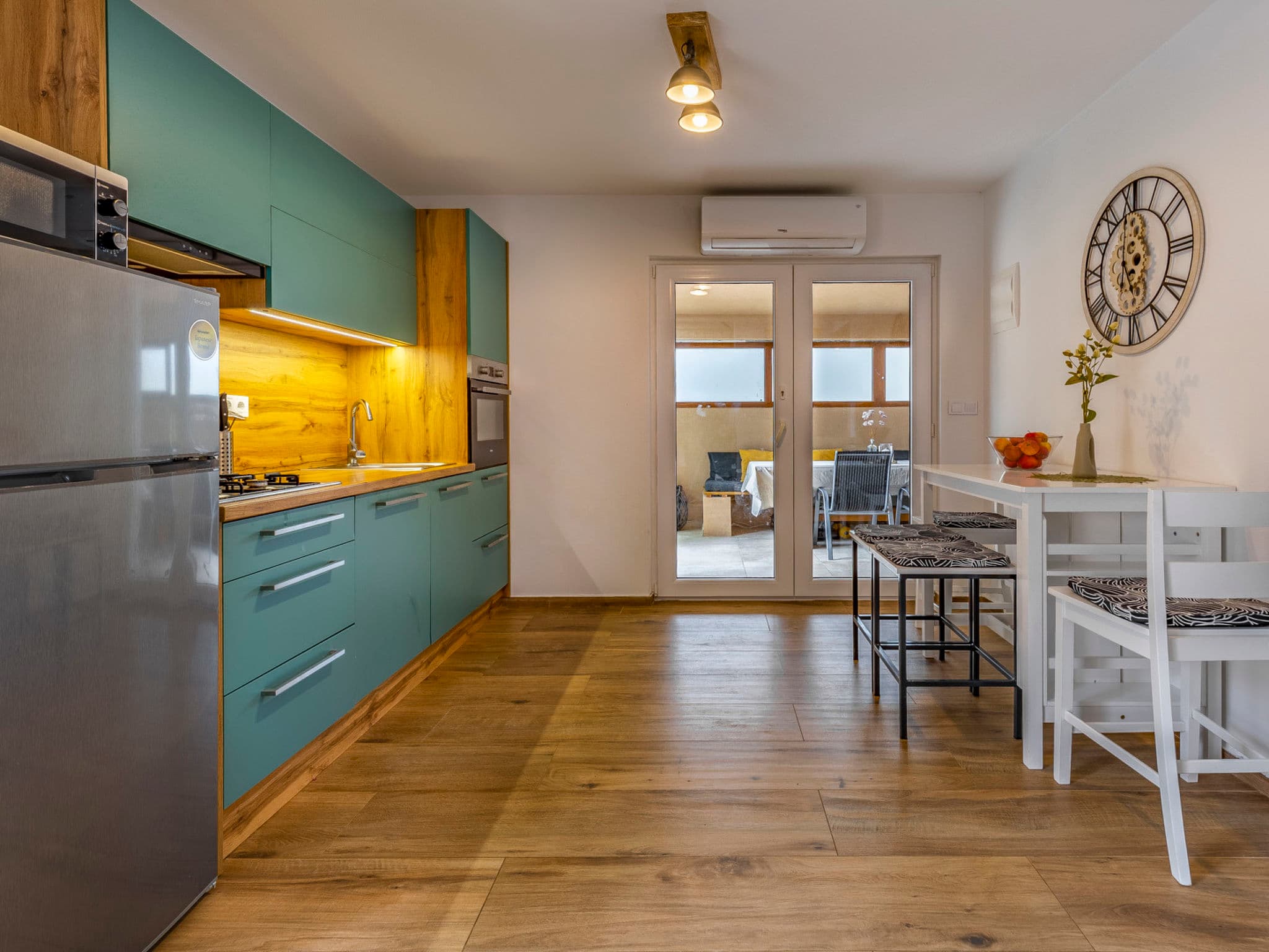 Kitchen / Dining Room