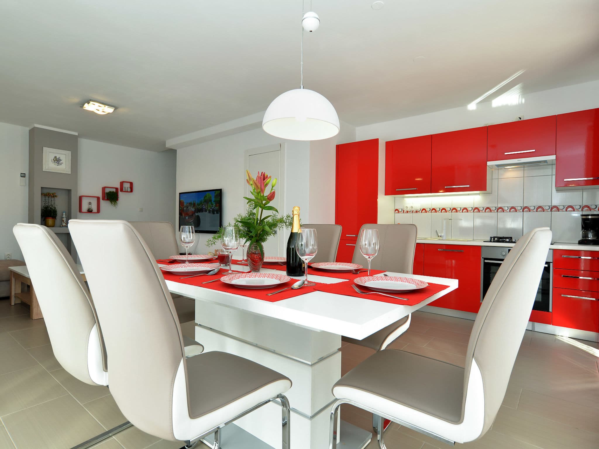 Kitchen / Dining Room