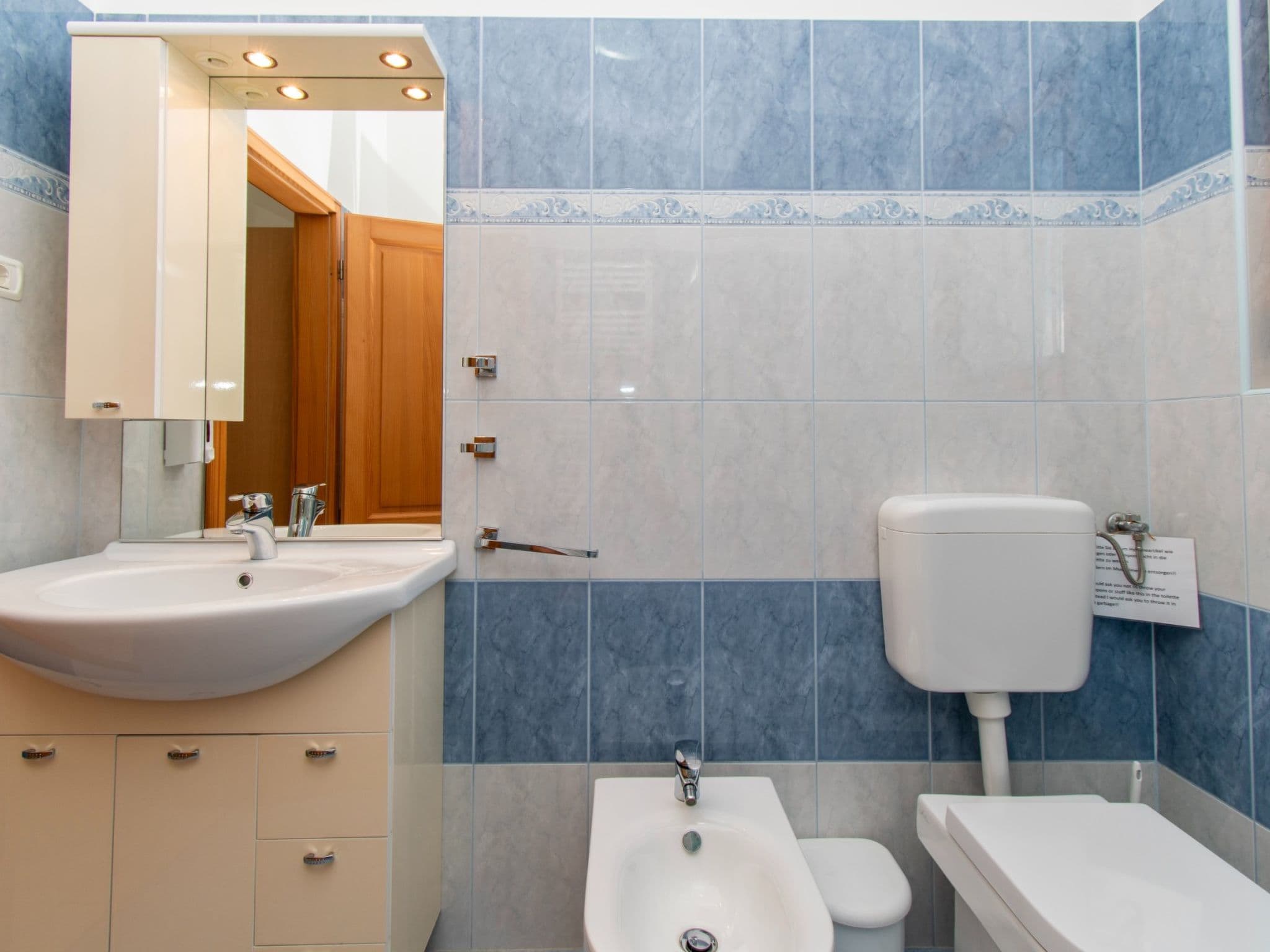 Bathroom / Wellness