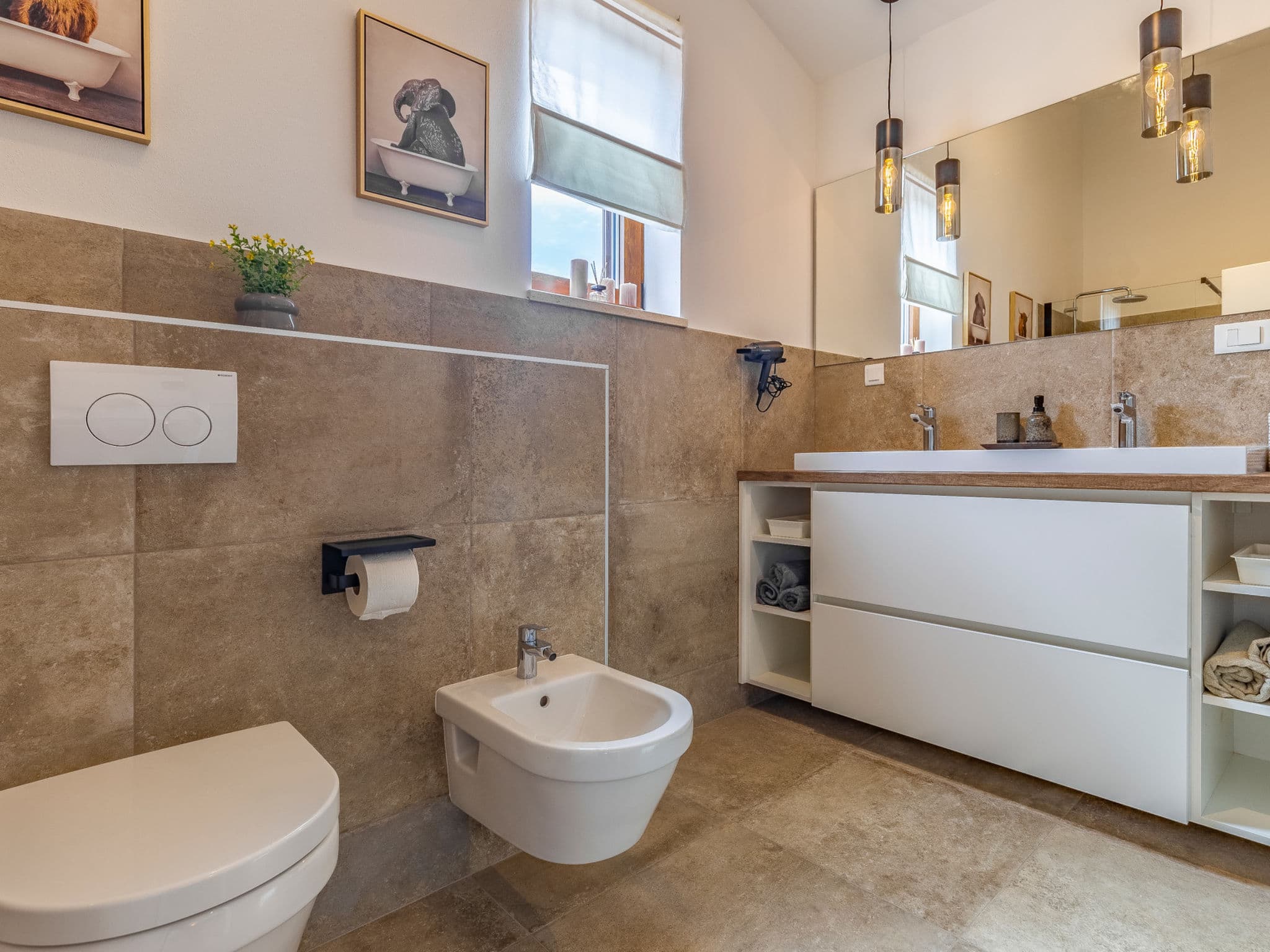 Bathroom / Wellness