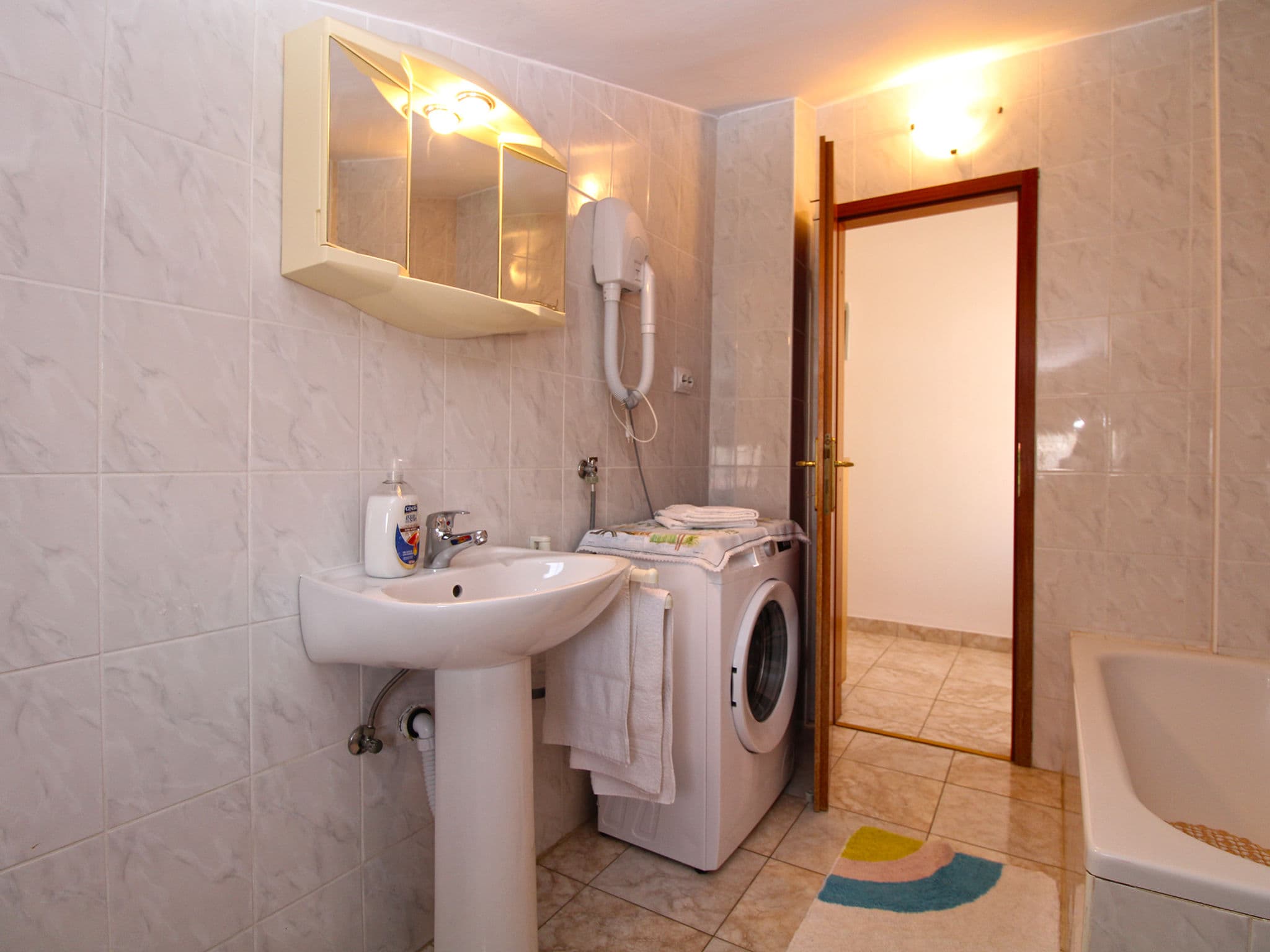 Bathroom / Wellness