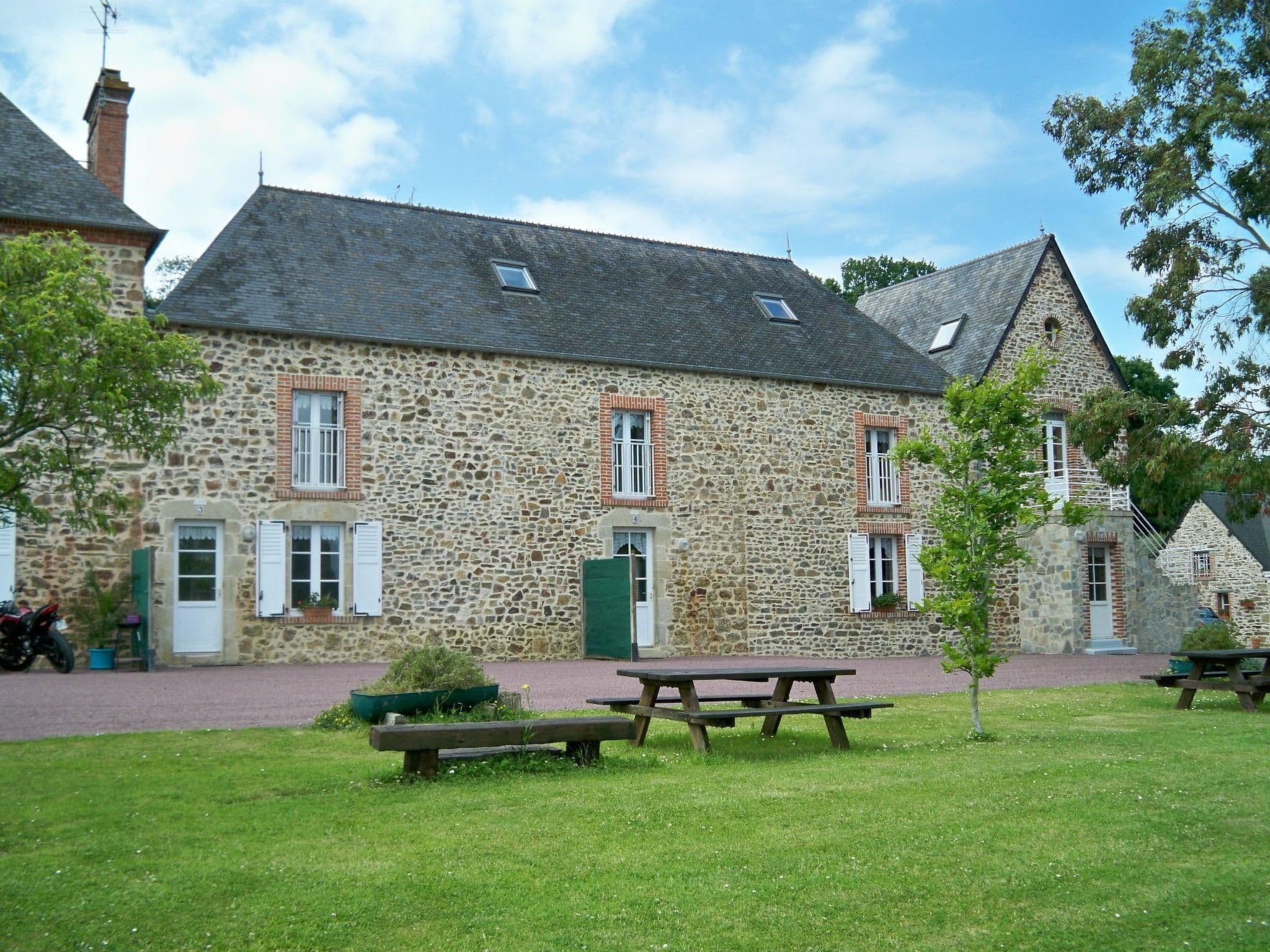 Gallery Image 1
