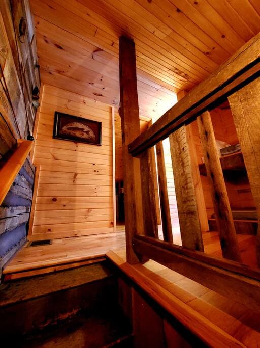 Upstairs to the bunkbeds & master.