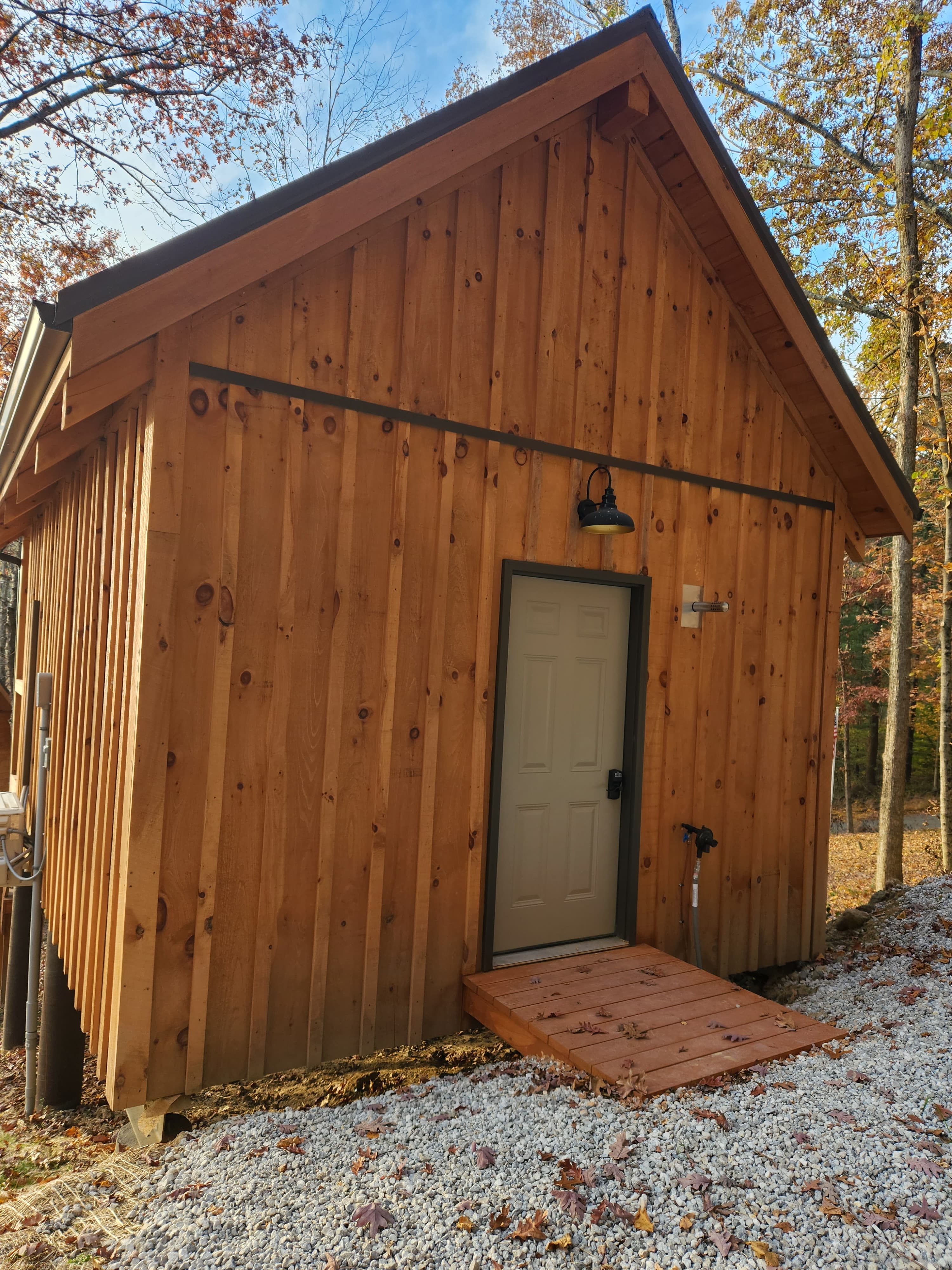 Entrance in Rear