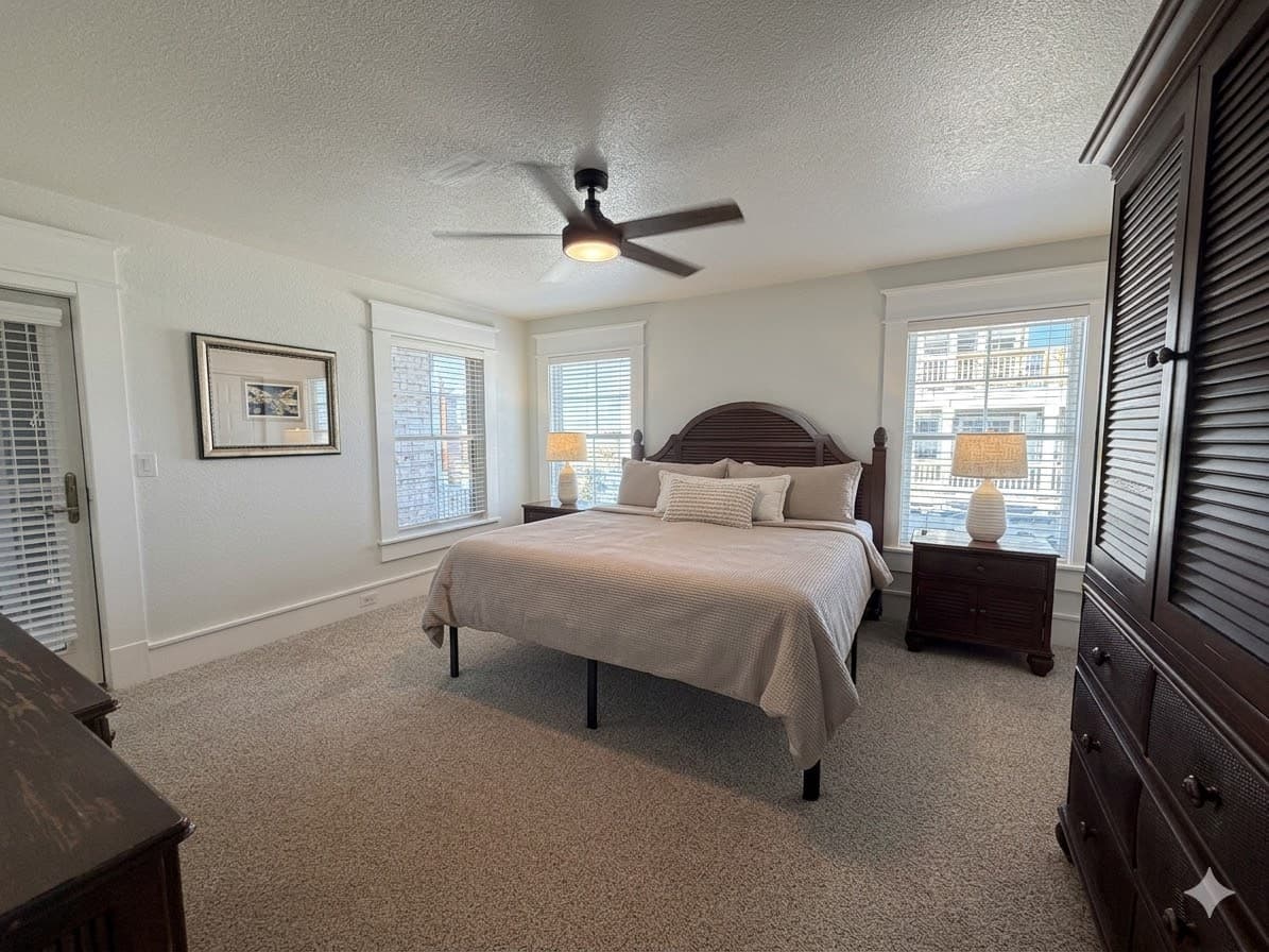 Mark Twain Guest Suite — King Bed with Spacious Layout | Event Accommodations | Corolla 4x4, OBX