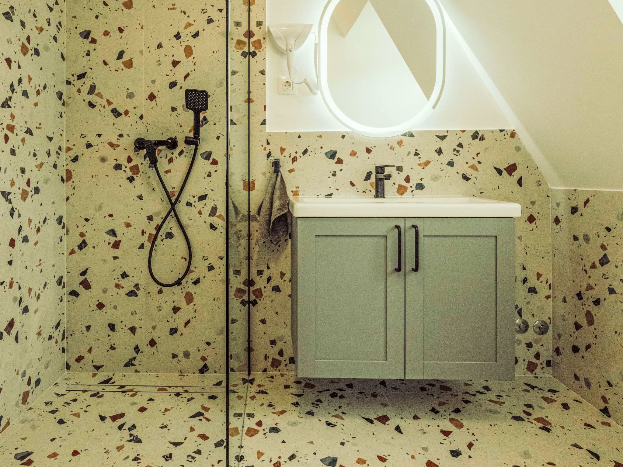 Bathroom / Wellness