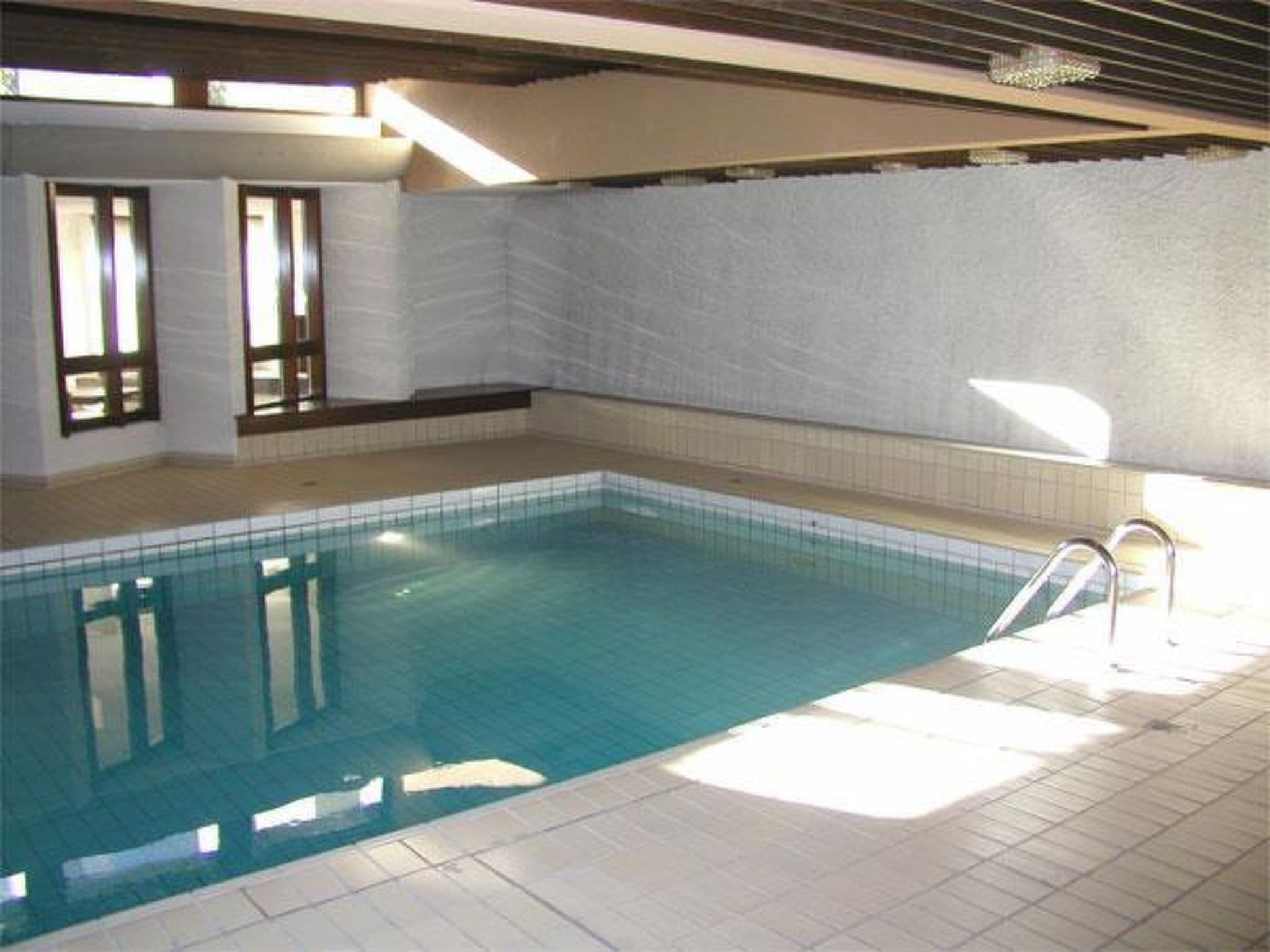 Pool Indoor