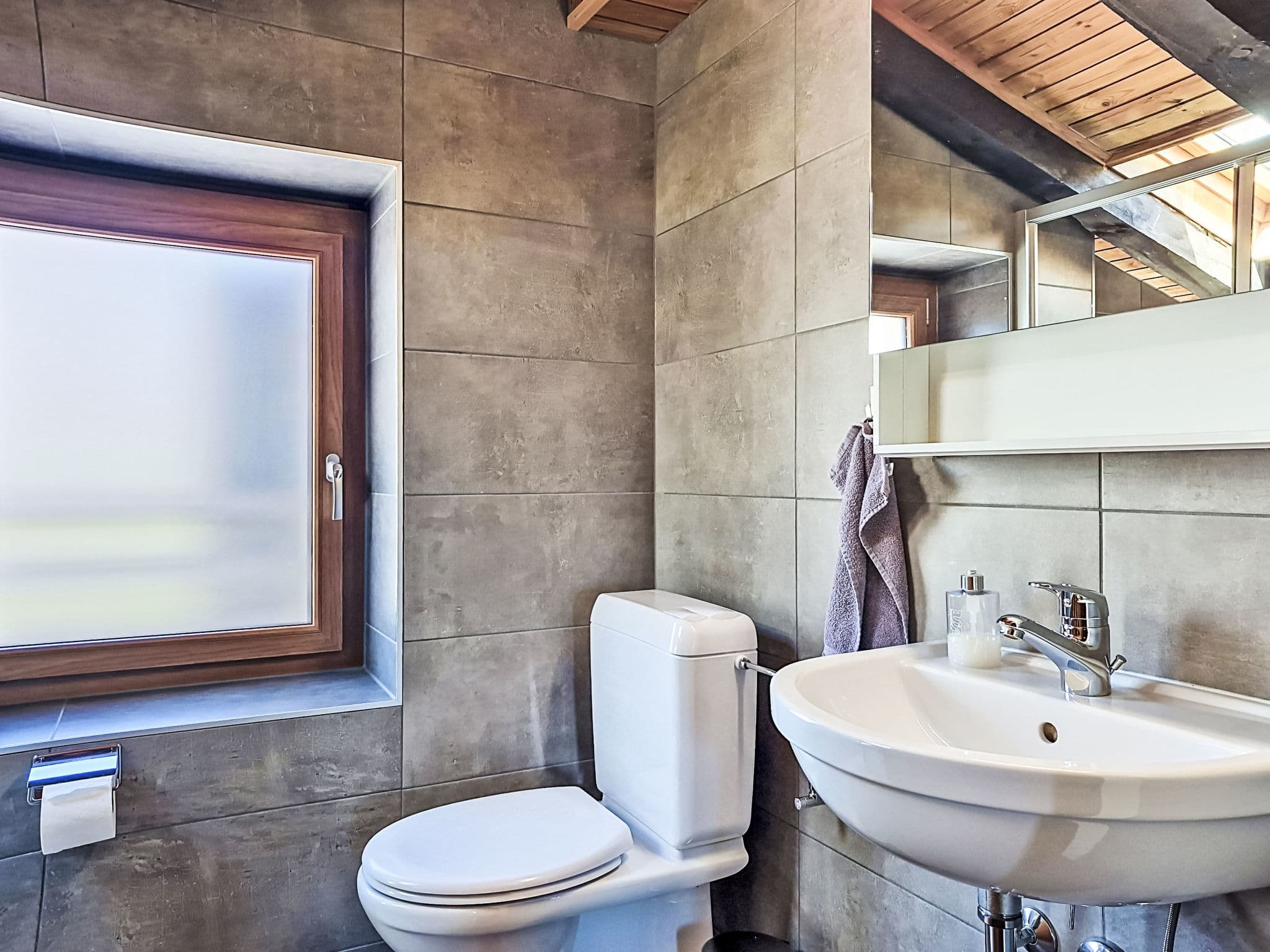 Bathroom / Wellness
