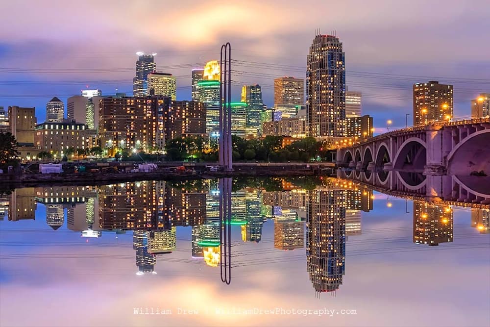 10 mins to Downtown Minneapolis 