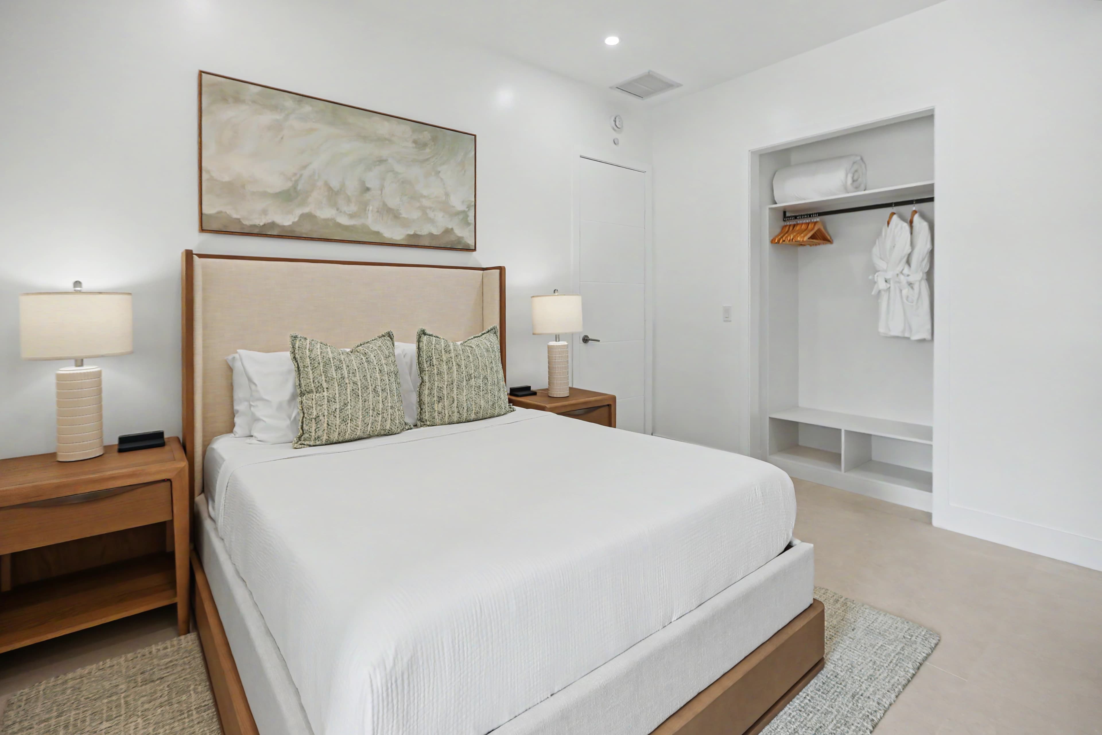 Bedroom 5 (has bunks too!)