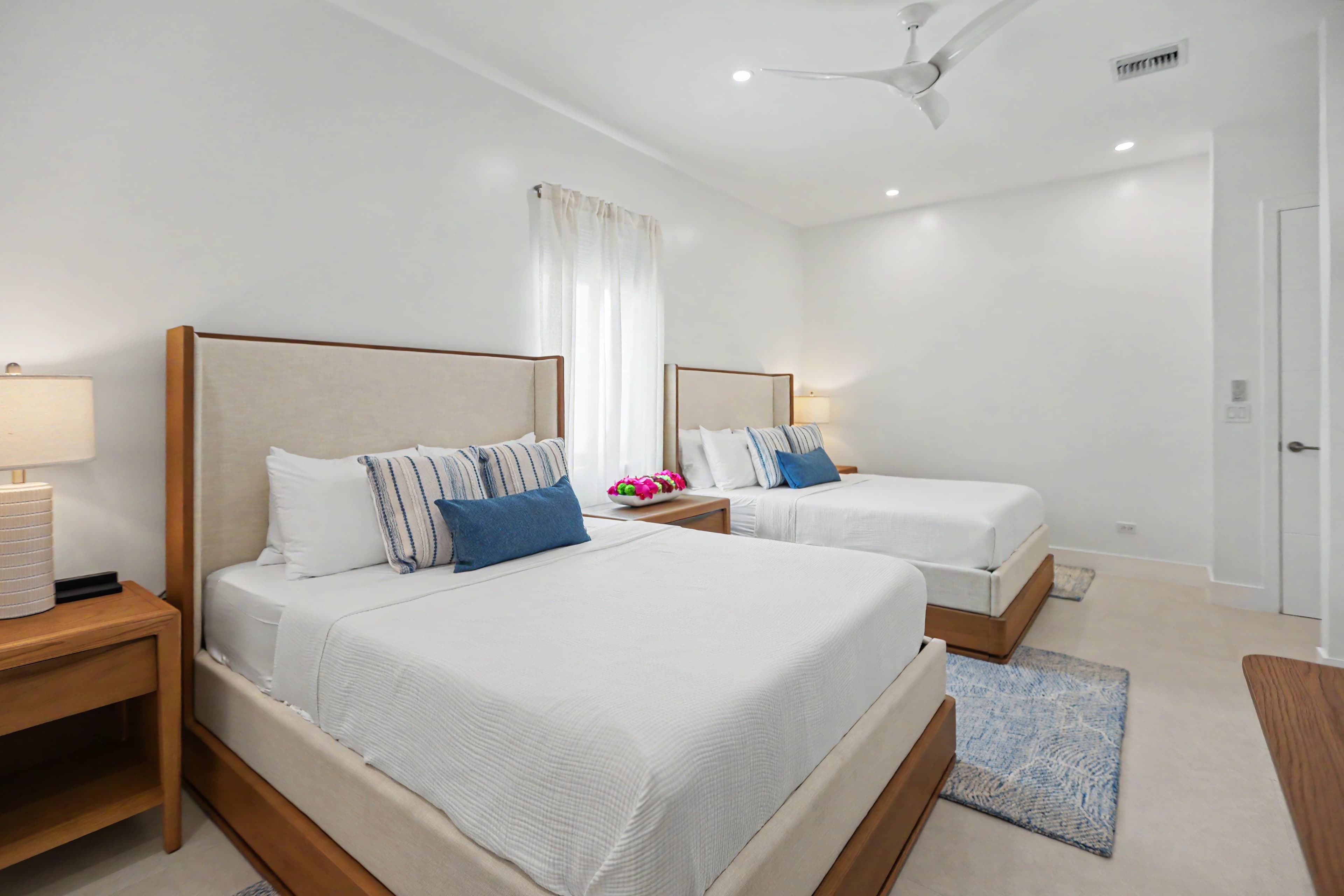 Bedroom 3 (2 Queen Beds)