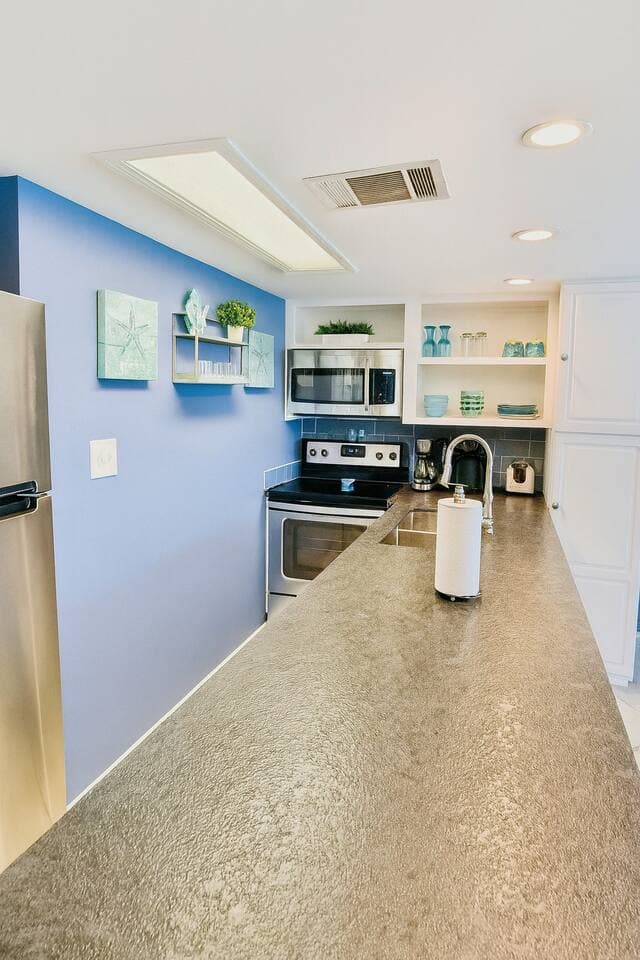 Spacious countertop space