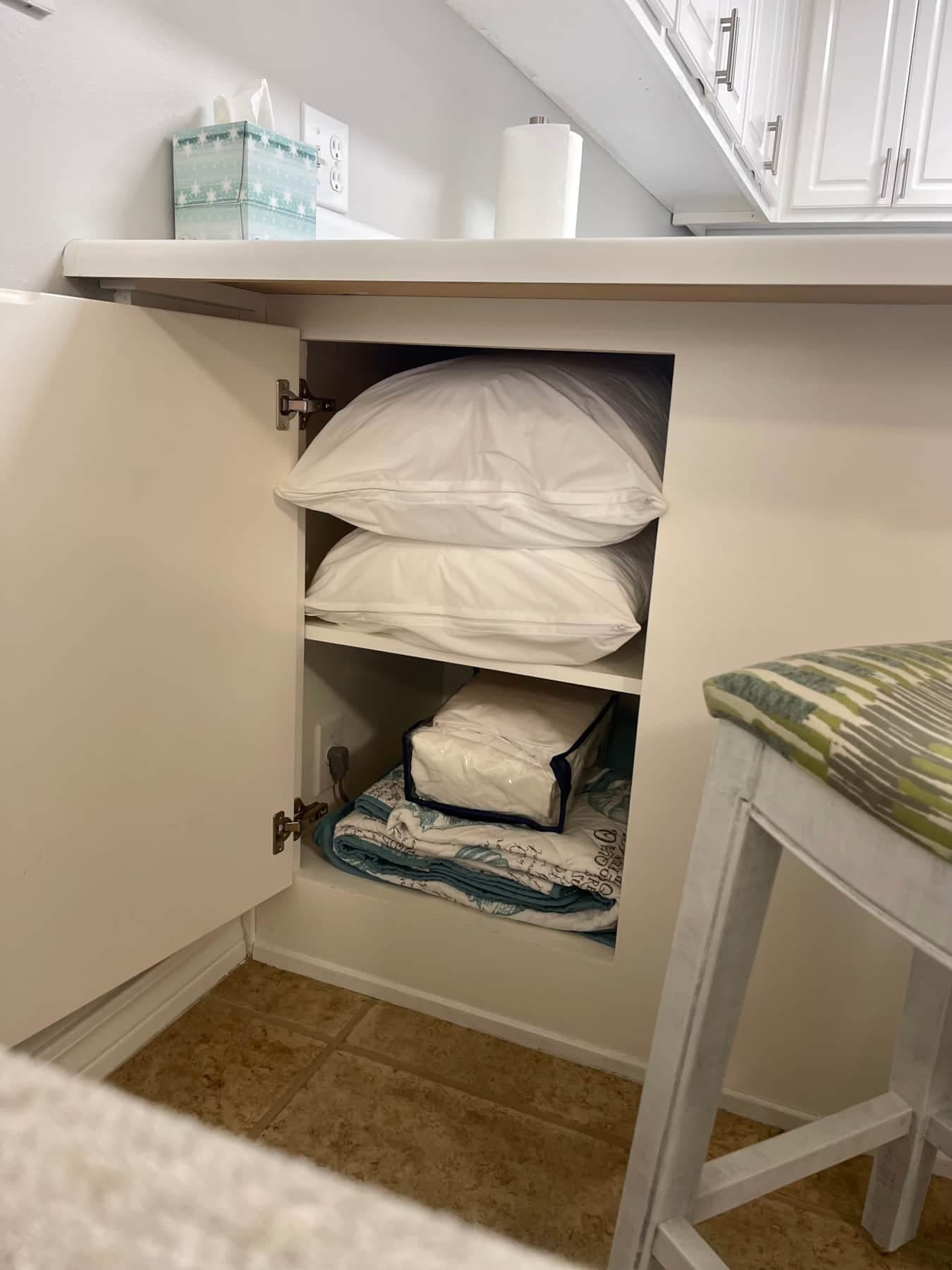 Couch linens